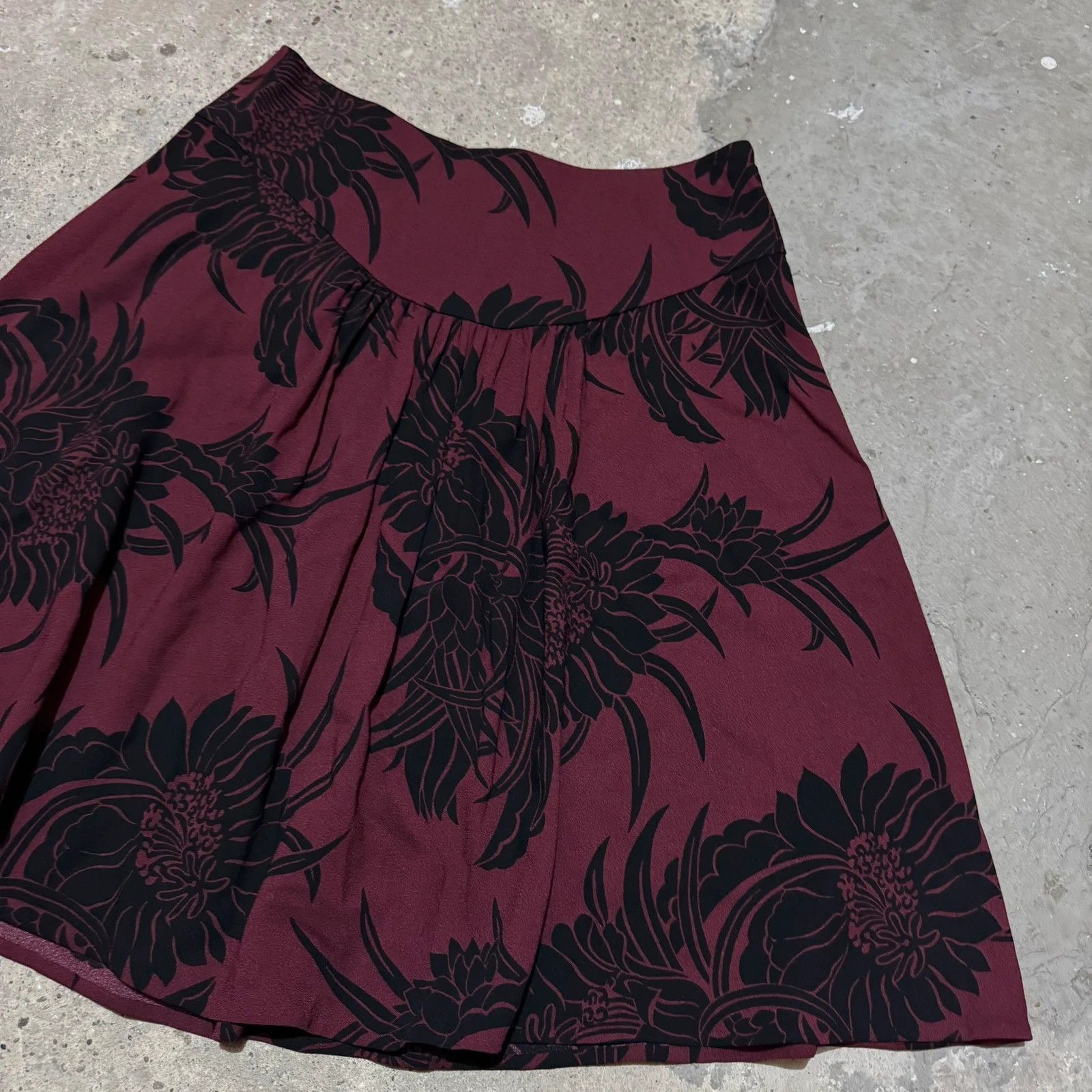 Prada Prada 2014 flower skirt Size 26" / US 2 / IT 38 - 3 Thumbnail
