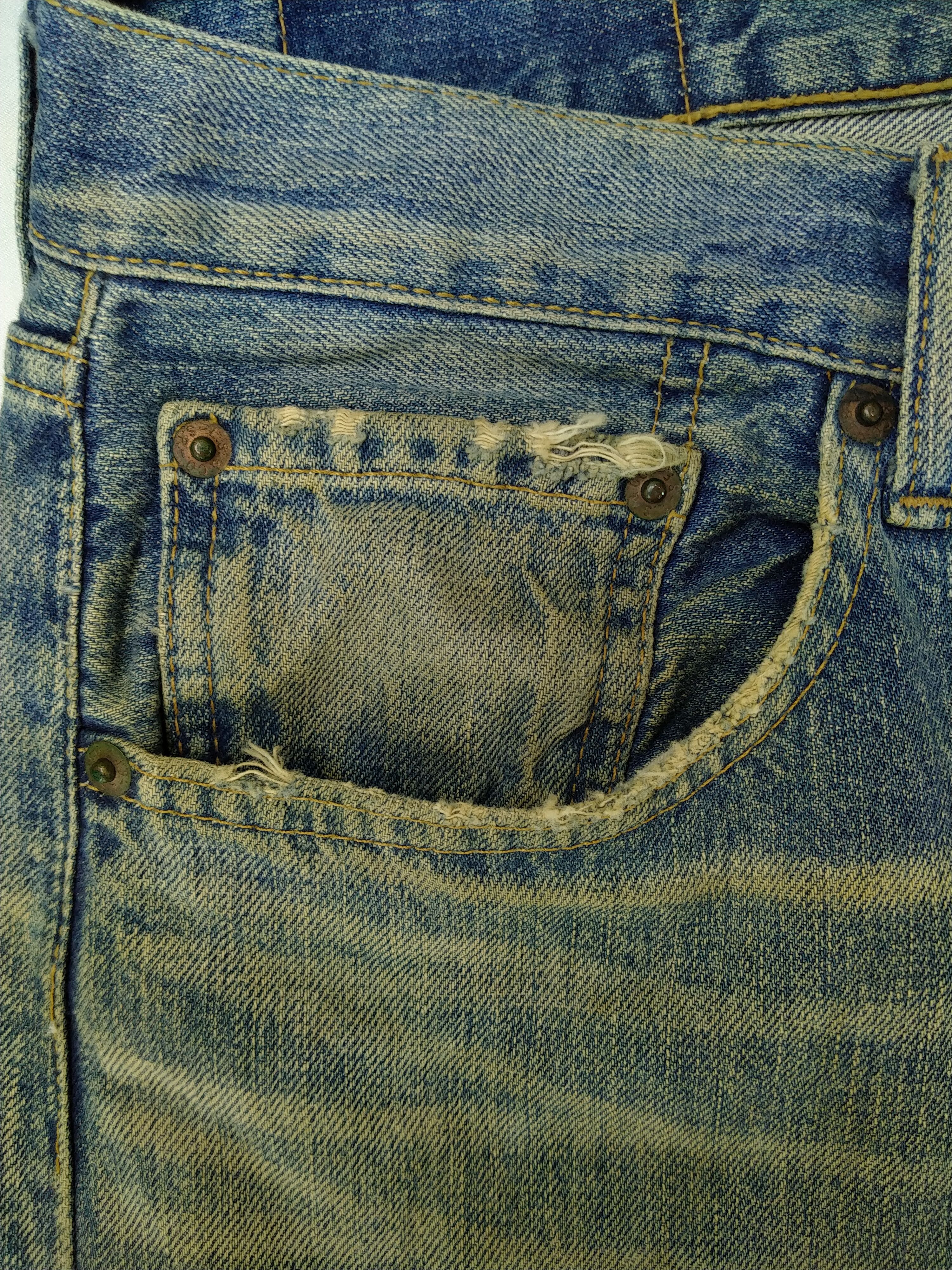 Levi's Rusty Ripped Vintage Levi's 501 Denim 32 x 27.5 JN523 Size US 32 / EU 48 - 10 Thumbnail
