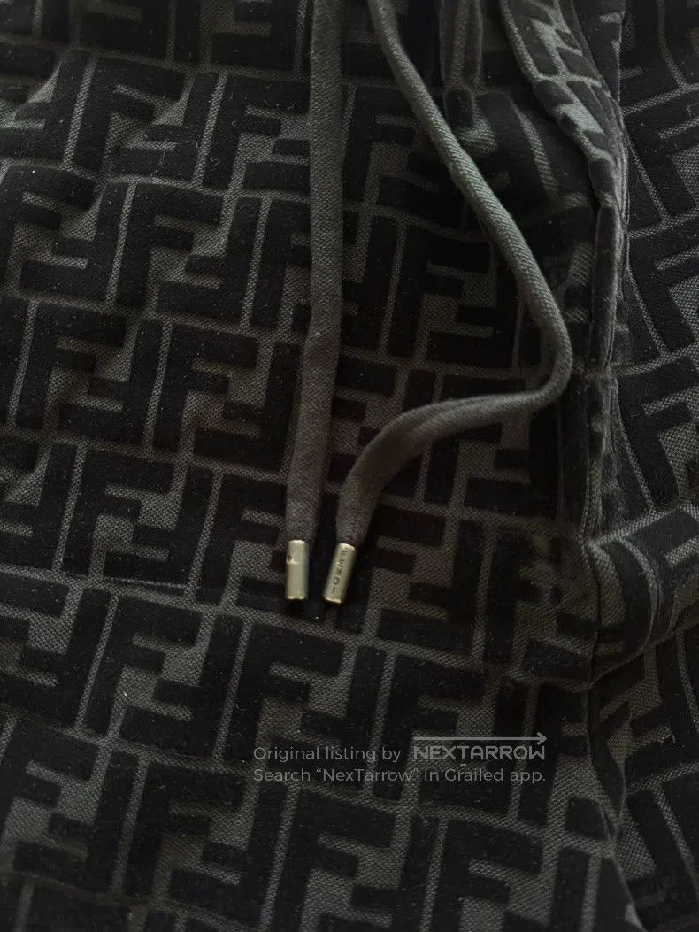 Fendi Fendi logo shorts Size US 34 / EU 50 - 2 Thumbnail