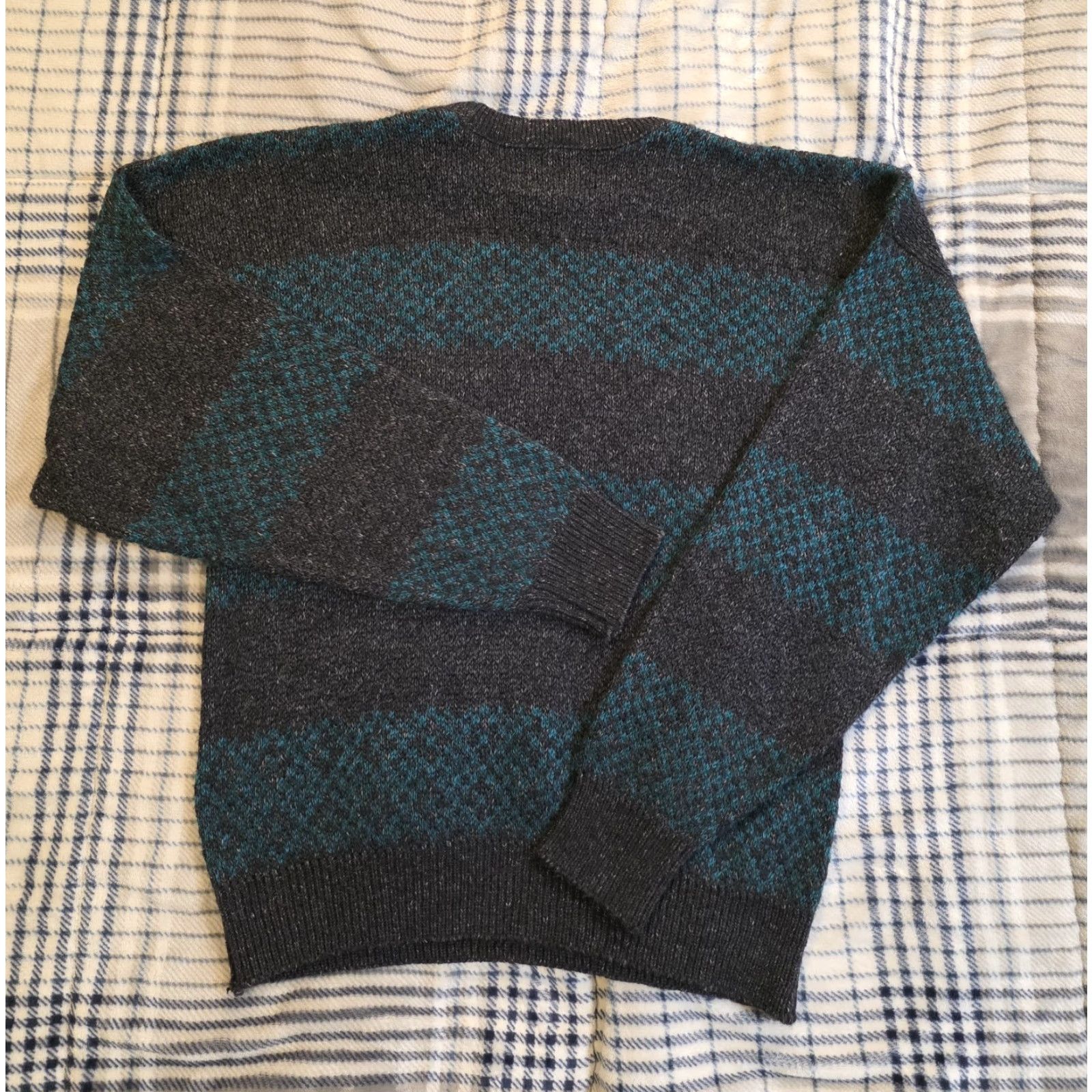 Jantzen VINTAGE Jantzen Striped Crewneck Sweater Turquoise Charcoal L Unisex Adults Denim? Size US L / EU 52-54 / 3 - 3 Thumbnail