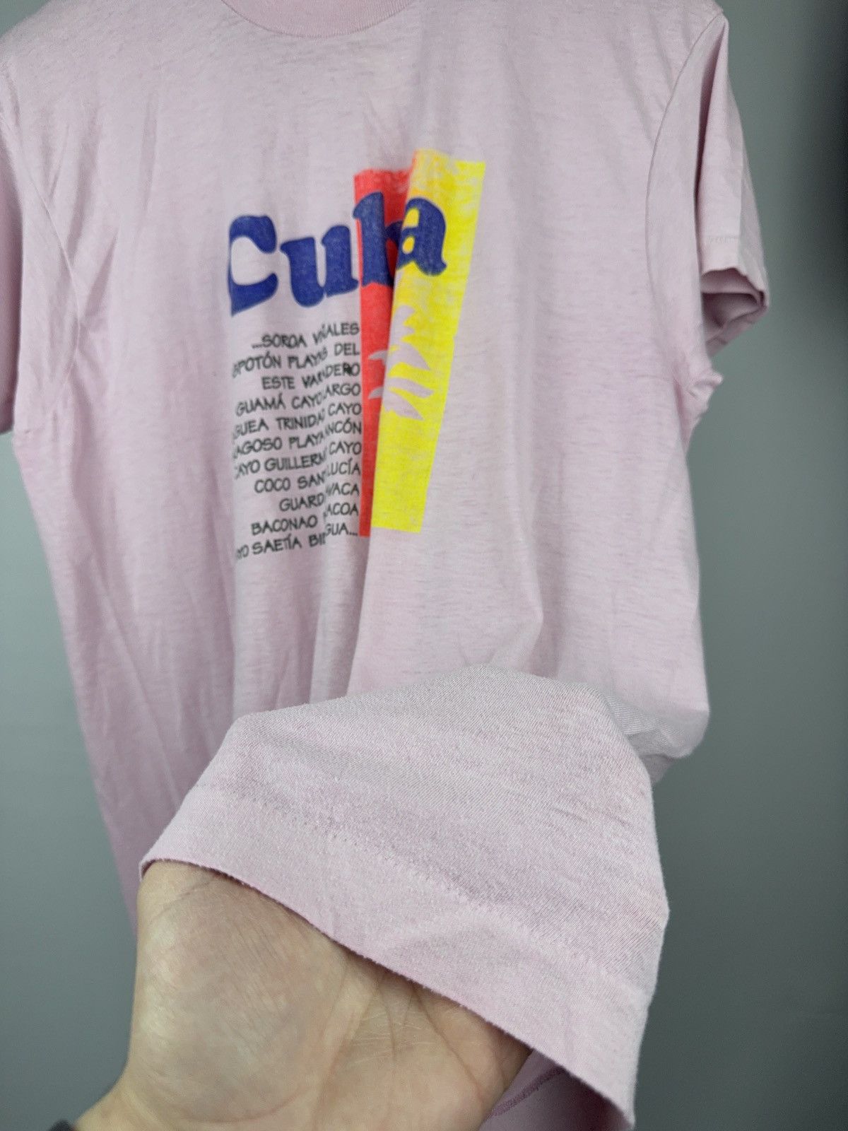 Vintage Vintage 80s Cuba Tourist Graphic T-Shirt Pink Palm Print Size US M / EU 48-50 / 2 - 7 Thumbnail