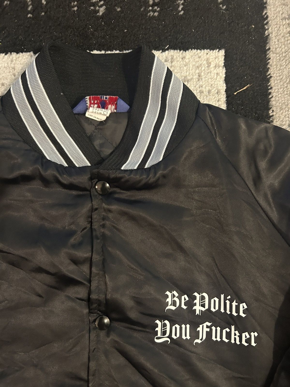Vintage Vintage Satin bomber jacket 90s Be polite You Fucker Size US L / EU 52-54 / 3 - 2 Thumbnail