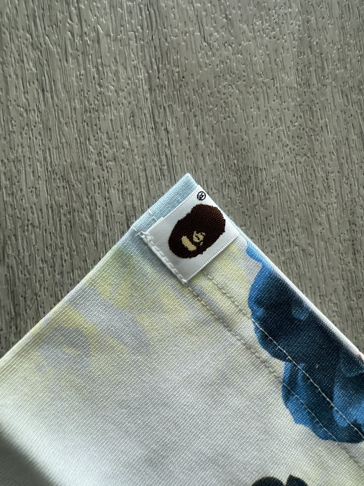 Bape Bape ivory floral tee Size US XXL / EU 58 / 5 - 2 Thumbnail