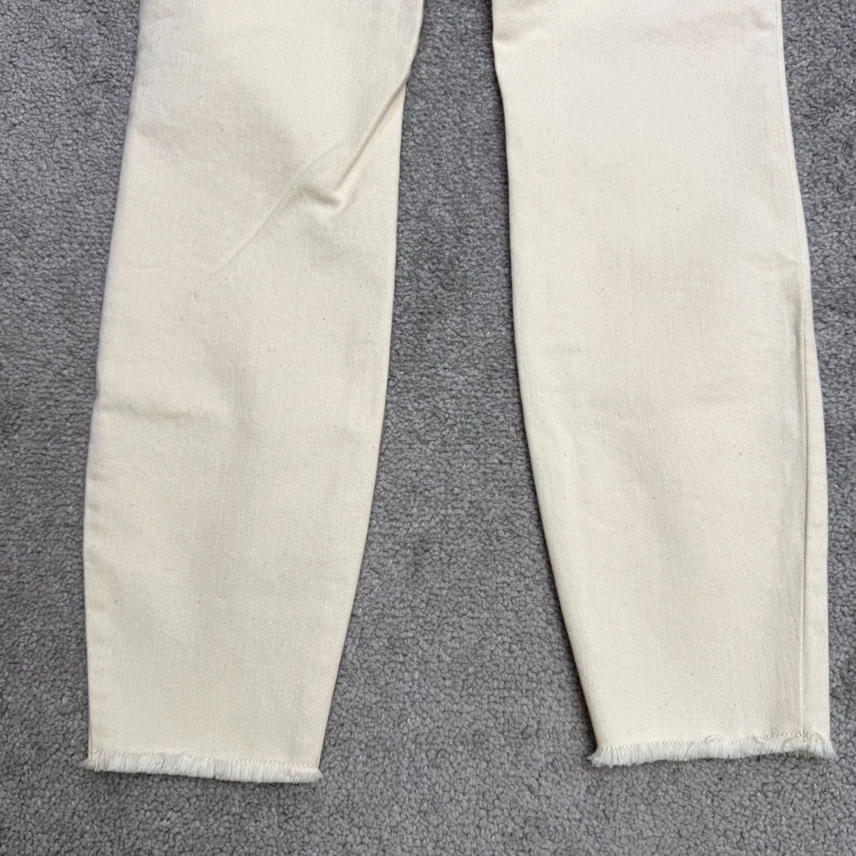 Vineyard Vines Vineyard Vines Skinny Jeans Women 4 Beige Raw Hem Mid Rise Denim NWT Marshmallow Size 27" / US 4 / IT 40 - 5 Thumbnail