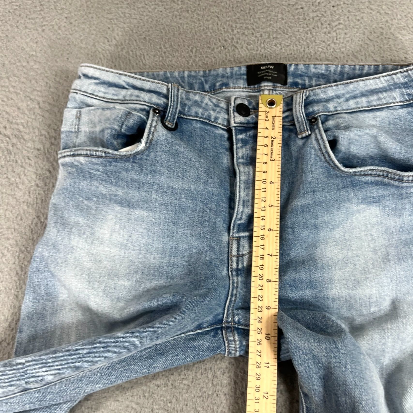 Vintage NEUW Jeans Mens 34 Slim Skinny Light Wash Distressed Hemmed Denim Blue Regular Inseam 28 Jeans Mens Size US 34 / EU 50 - 7 Thumbnail
