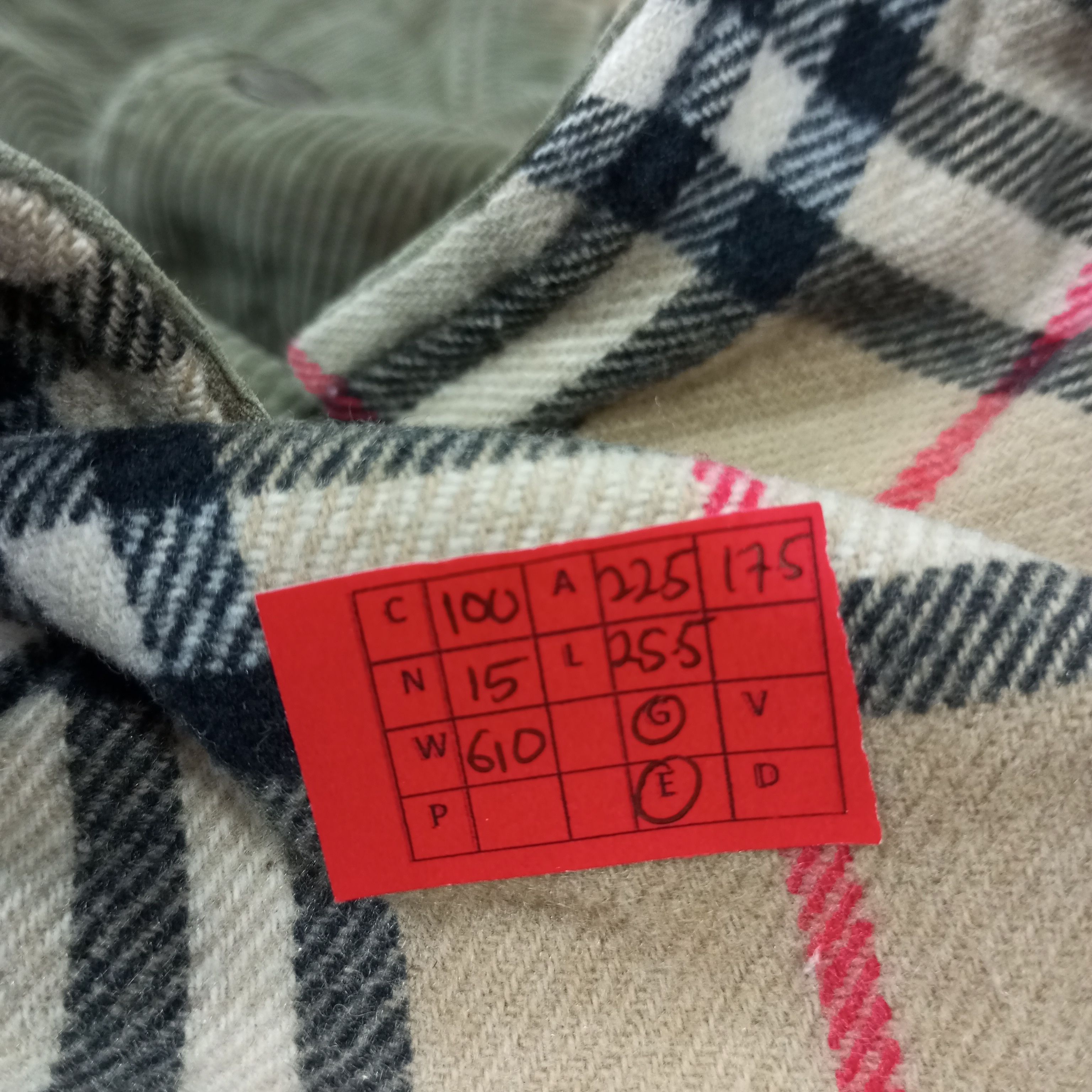 Burberry × Vintage Burberrys Fashion Style Pocket Design Velvet Vest Size US M / EU 48-50 / 2 - 8 Thumbnail