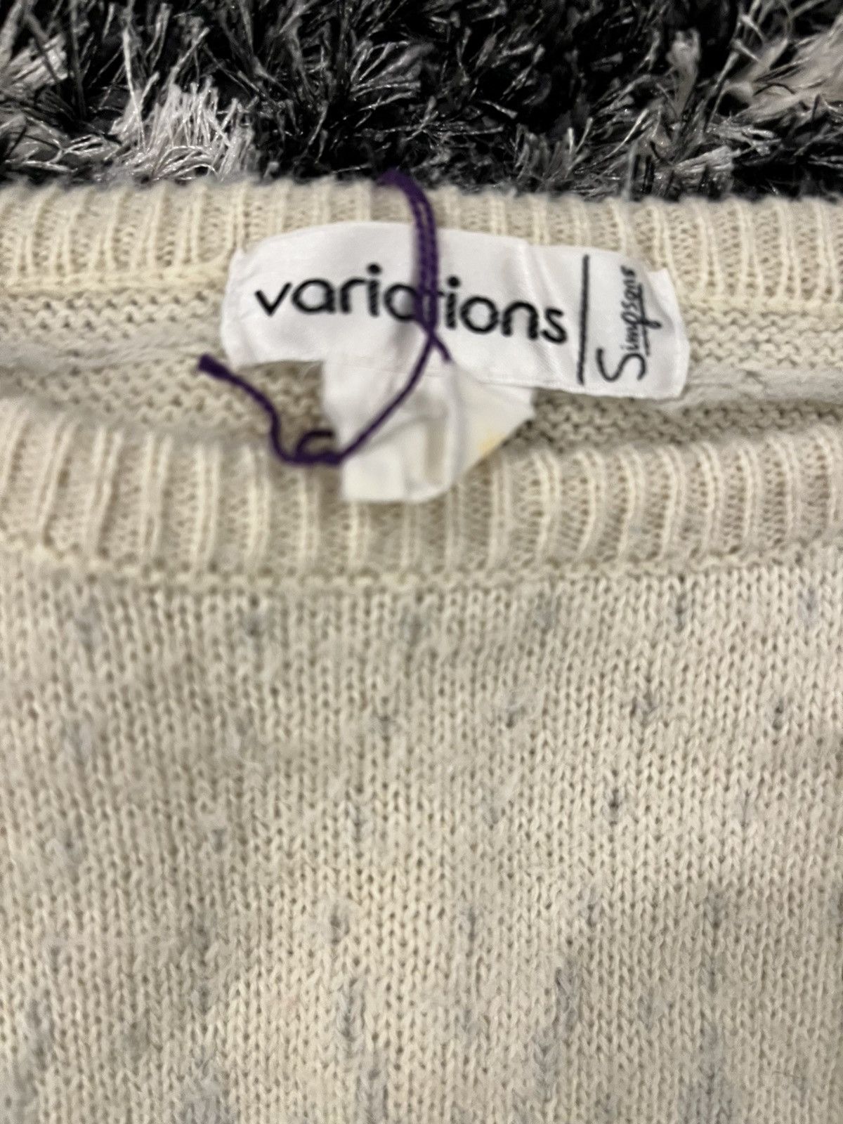 Vintage BEIGE VINTAGE SWEATER Size US S / EU 44-46 / 1 - 2 Thumbnail
