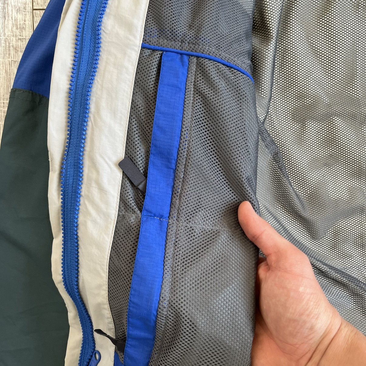 Berghaus × Goretex × Vintage Vintage berghaus Mera peak gore Tex xcr jacket Size US S / EU 44-46 / 1 - 10 Thumbnail