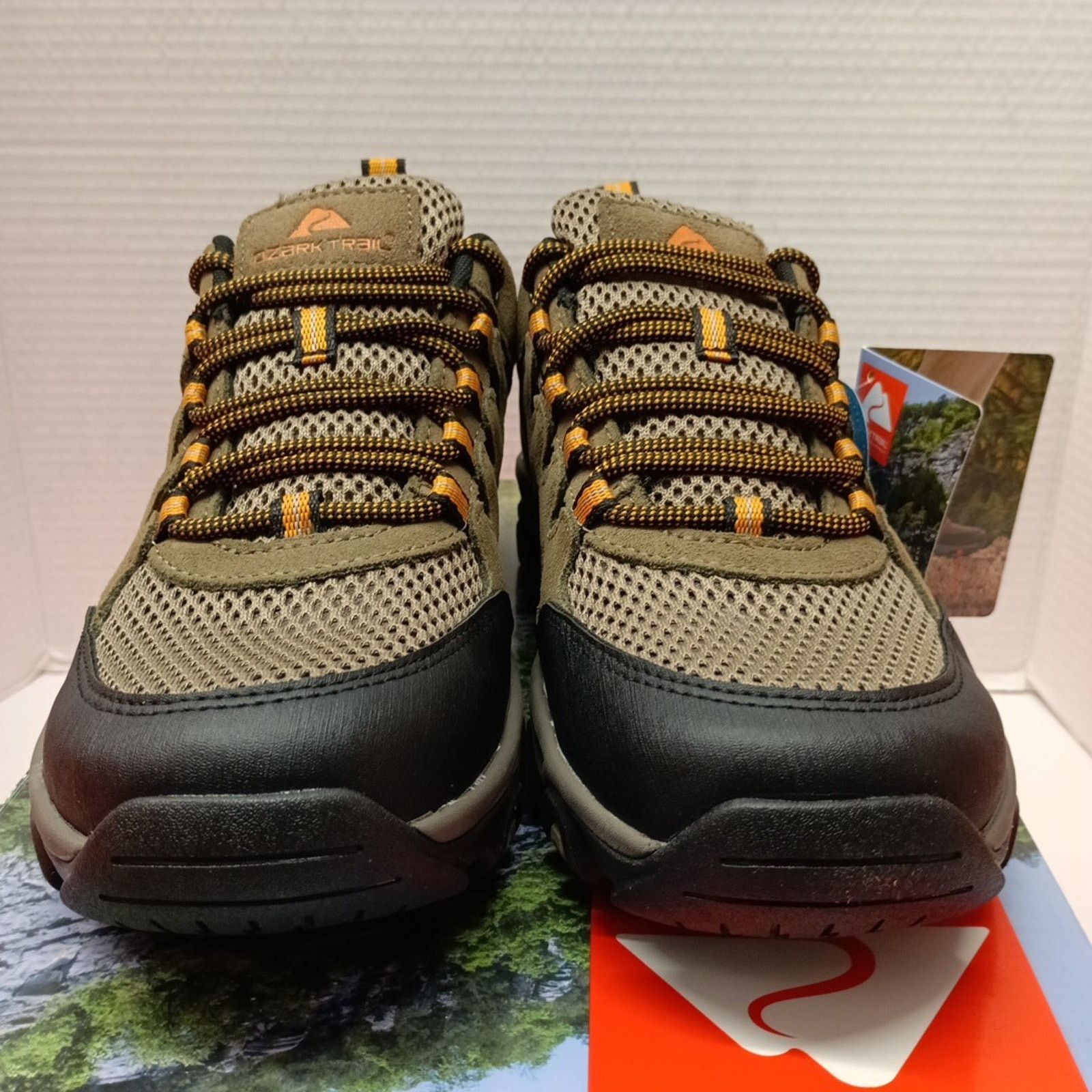 Other Ozark Trail Men Waterproof Hiking Shoes Size 8 Taupe Leather Size US 8 / EU 41 - 2 Thumbnail