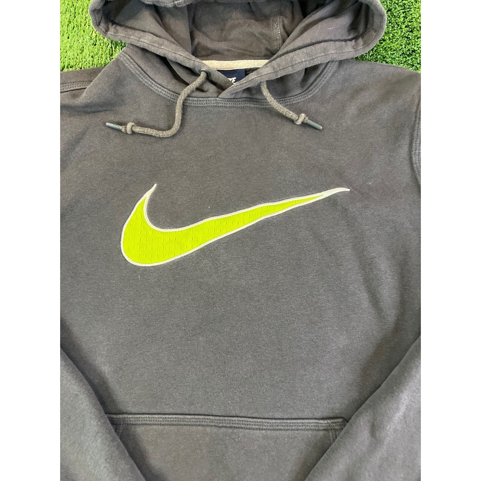 Nike Nike Mens Hoodie Charcoal Gray Neon Swoosh Sweatshirt MD Size US M / EU 48-50 / 2 - 2 Thumbnail