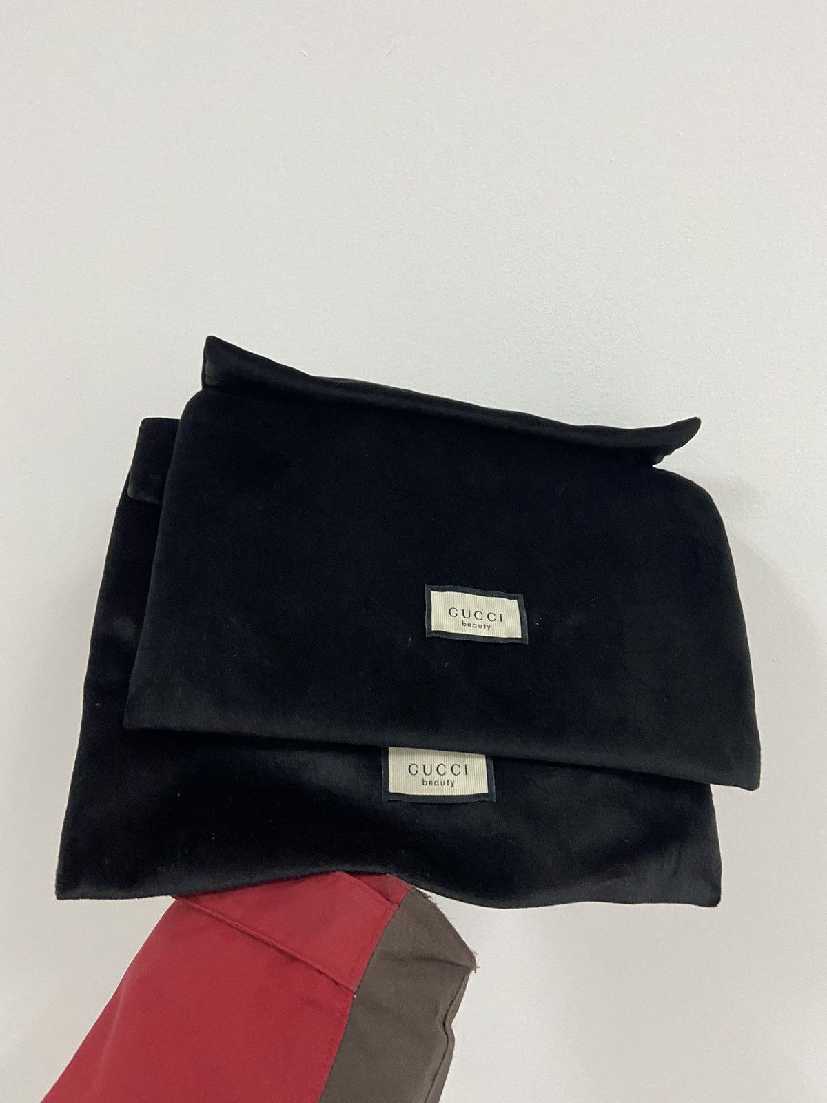 Gucci × Vintage Gucci Small Pouch Cosmetic Velour Bag Small Logo 👝 Size ONE SIZE - 1 Thumbnail