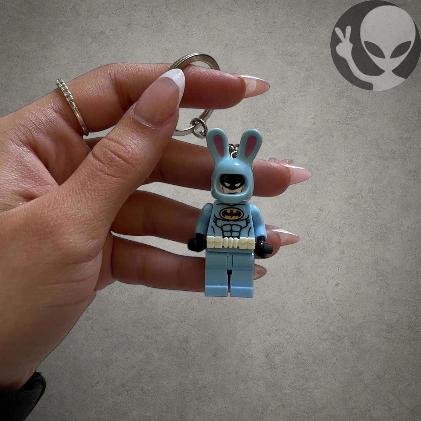 LEGO LEGO Keychain Blue Bunny Batman Y2K Skater School Size ONE SIZE - 1 Thumbnail