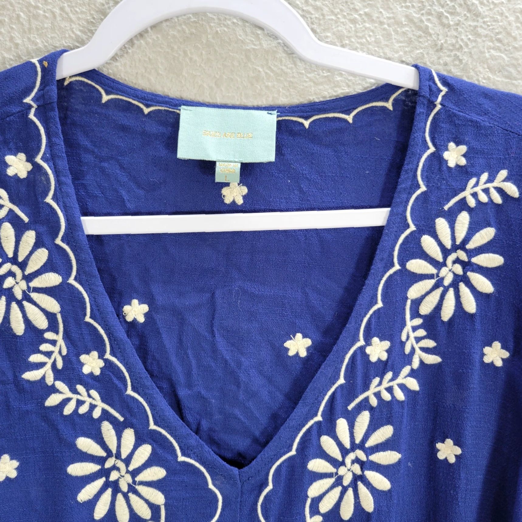 Vintage Skies are blue Blouse Blue Floral Embroidery 3/4 Sleeve V-Neck Drawstring Waist L Womens Shirt Size L / US 10 / IT 46 - 5 Thumbnail