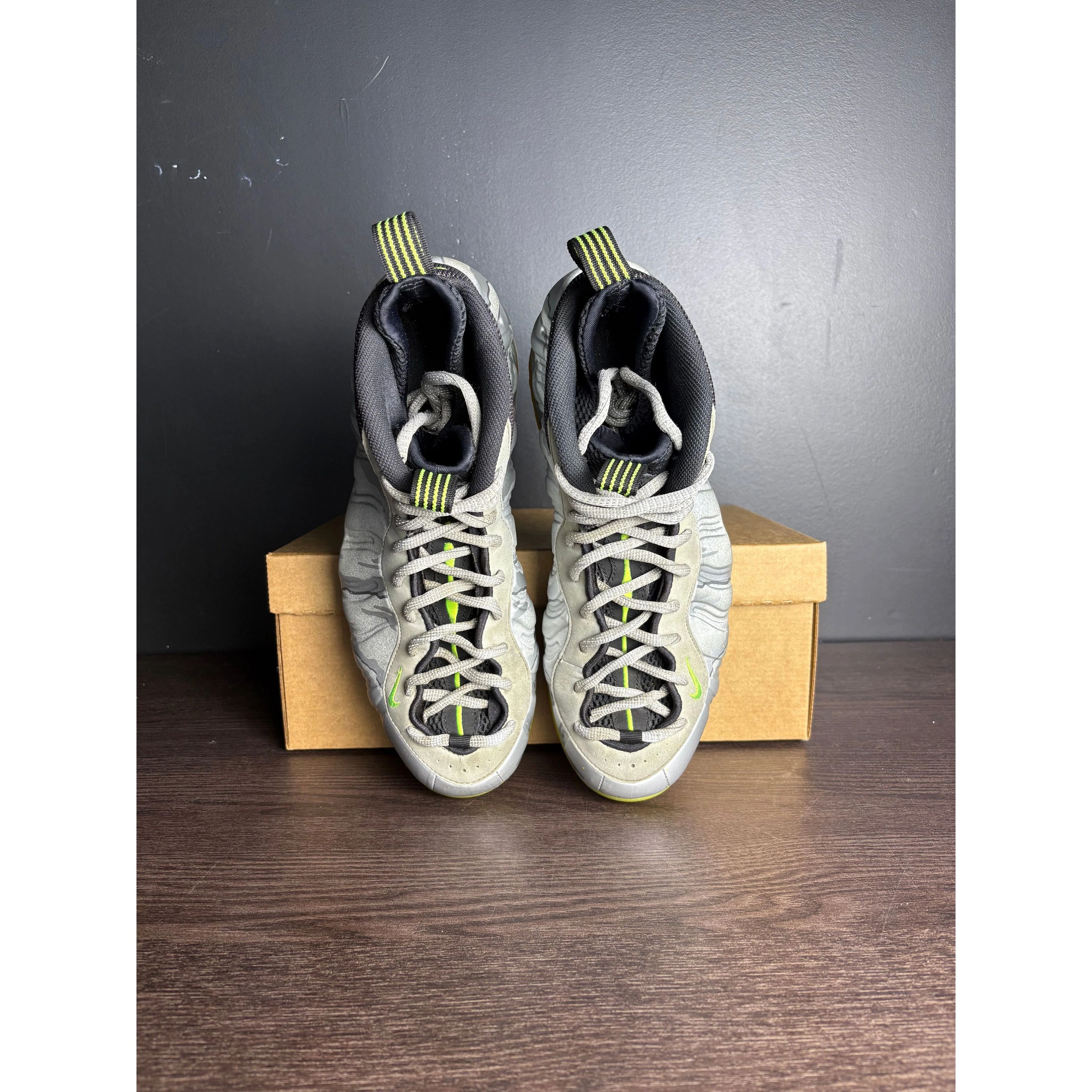 Nike Nike Air Foamposite One "Silver Volt Camo" **PRE-OWNED** REP. BOX - 11M Size US 11 / EU 44 - 3 Thumbnail