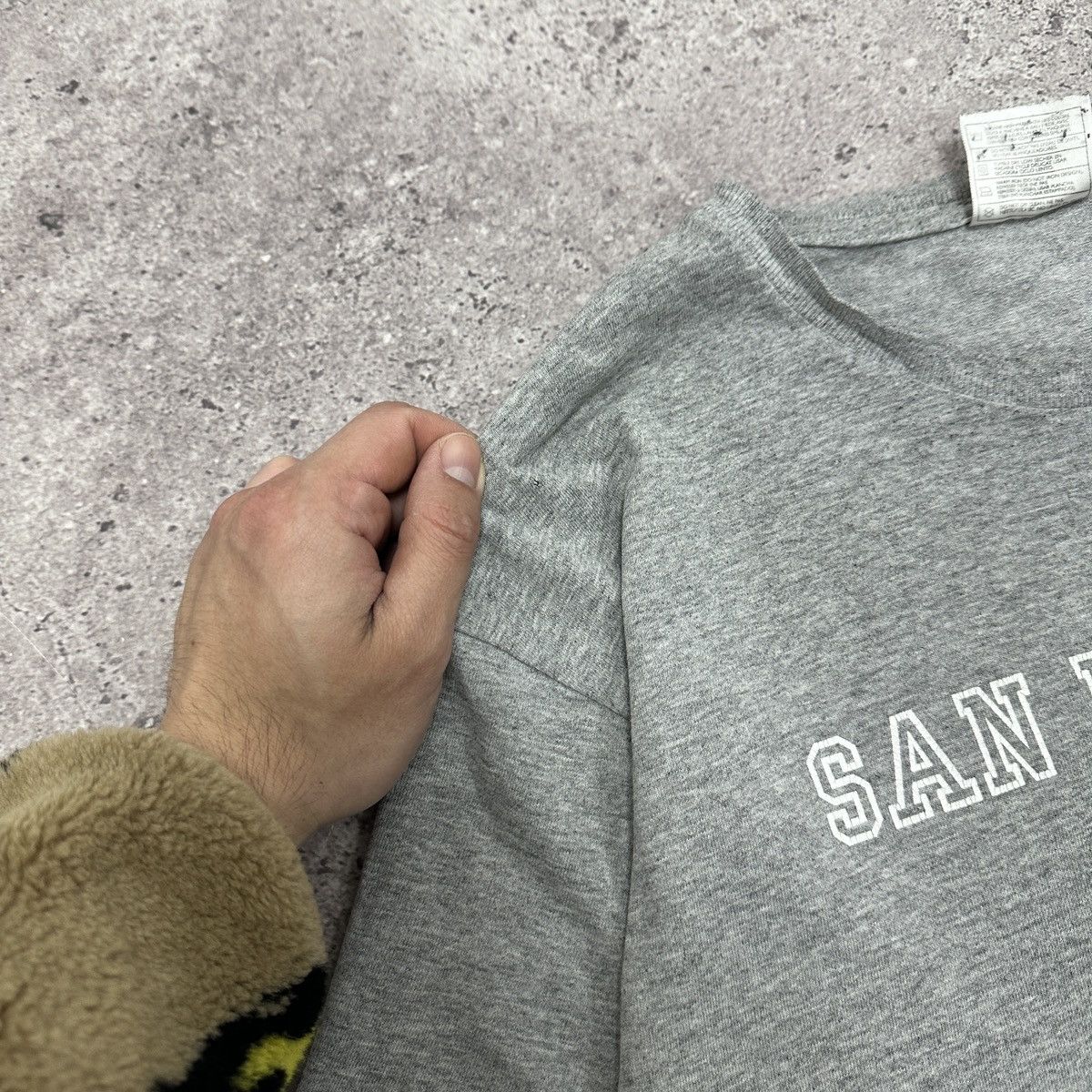 Vintage Vintage 00s Nike San Francisco tee y2k og grey big logo hype Size US XL / EU 56 / 4 - 5 Thumbnail