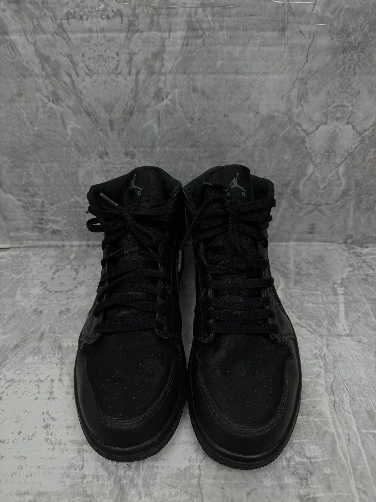 Jordan Brand Jordan 1 Retro Mid black (2018) Size US 10 / EU 43 - 3 Thumbnail