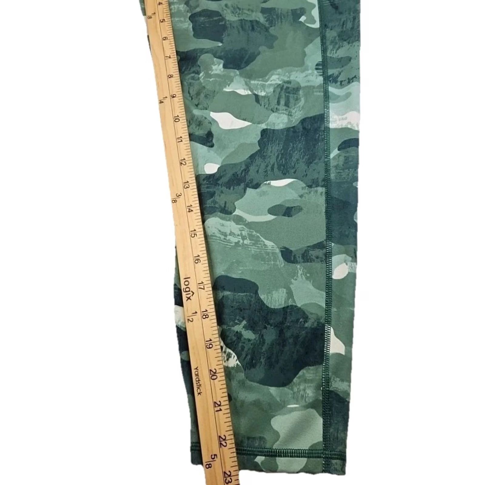 Fabletics Fabletics PowerHold High Rise Camo Leggings Women’s XL Green Compression Slimming Breathable Moisture Wicking Pull On Activewear Women Size 40" / US 18 - 6 Thumbnail