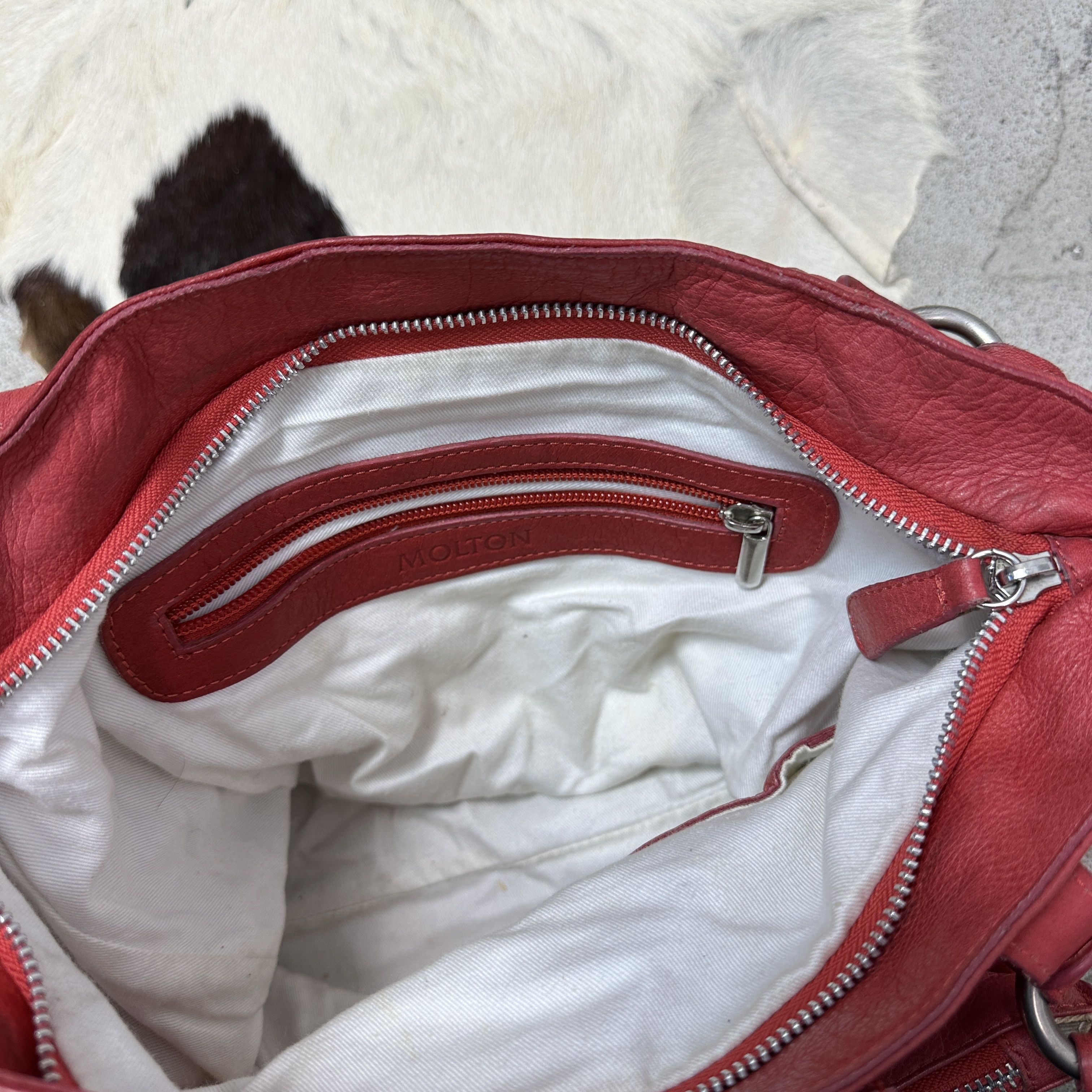 Vintage Vintage Avant Garde Leather Cherry Red Bag Y2K Size ONE SIZE - 9 Thumbnail