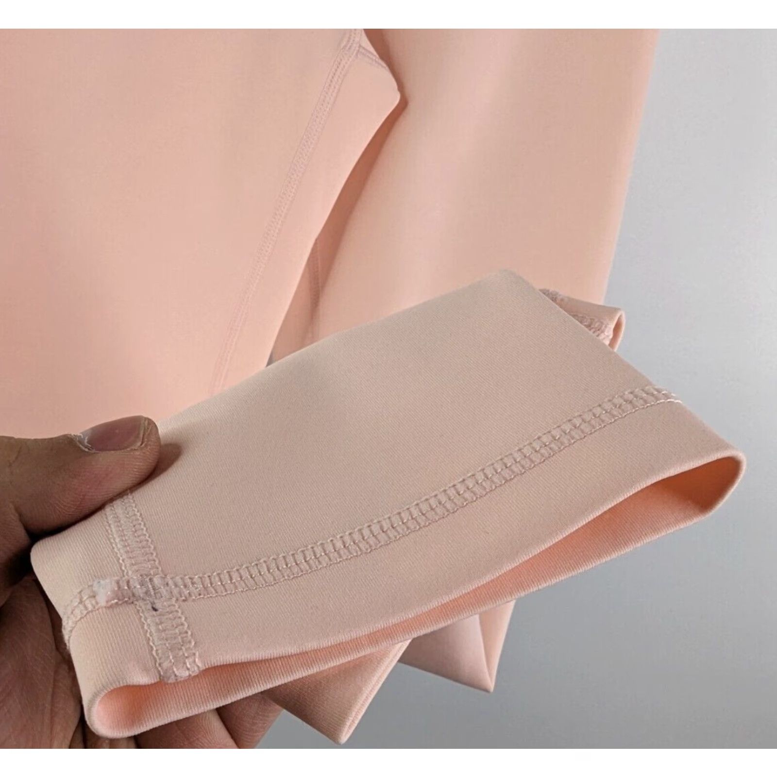 Ivy Park **IVY PARK Pink Yoga Leggings XS Capri** User: **IVY PARK Pink Capri Leggings XS** Size 26" / US 2 / IT 38 - 4 Thumbnail