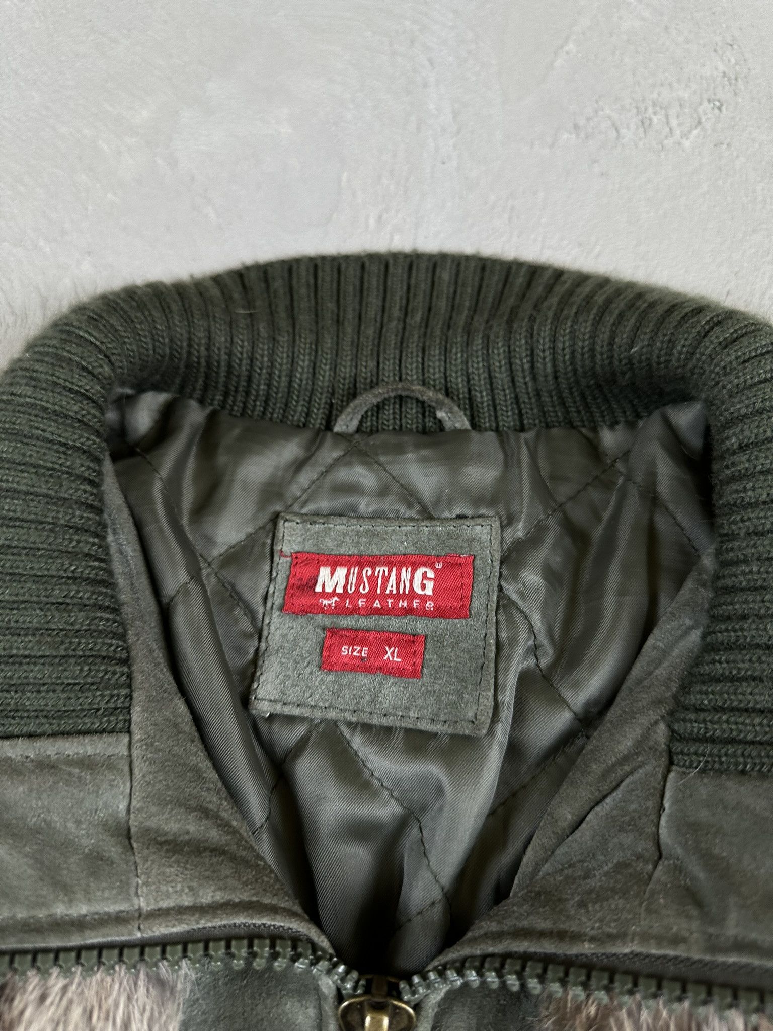Mustang Vintage Mustang Y2k Real Fur Leather Boxy Bomber Jacket 00s Size M / US 6-8 / IT 42-44 - 13 Thumbnail