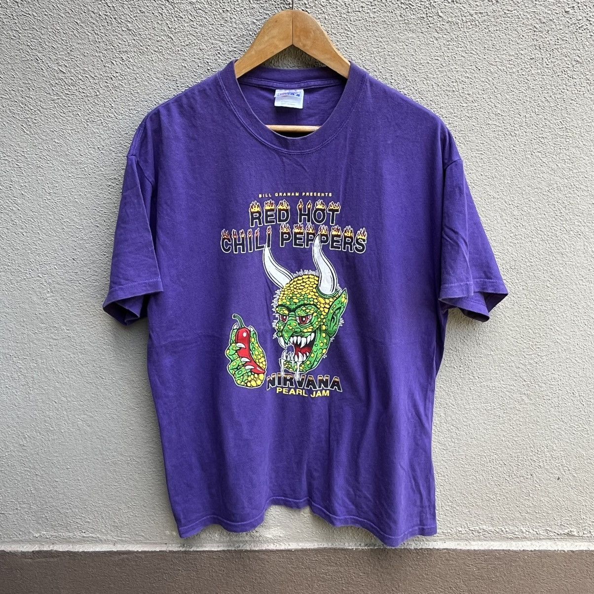 Band Tees Vintage RED HOT CHILI PEPPERS band tee bill graham Size US L / EU 52-54 / 3 - 1 Thumbnail