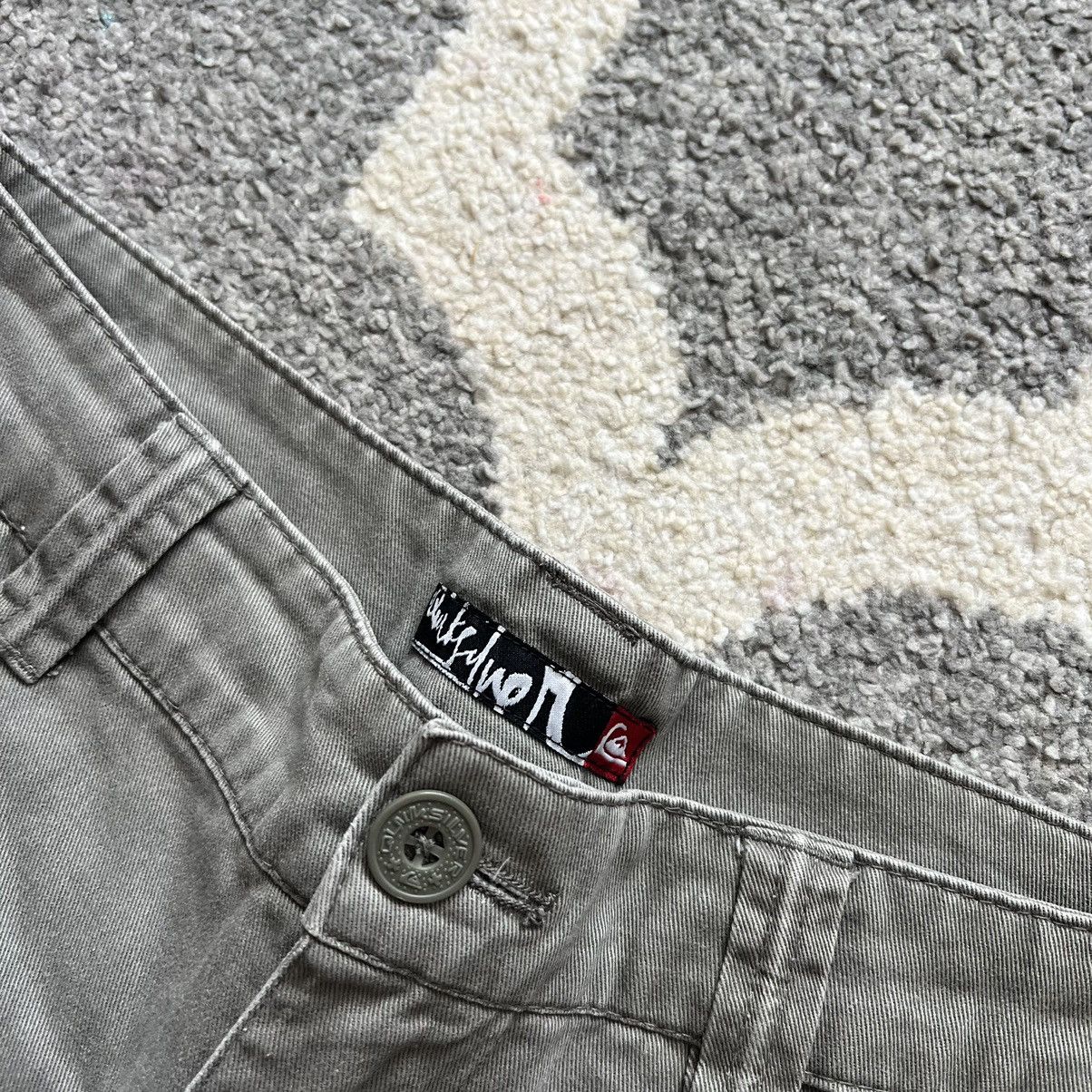 Quiksilver × Vintage quiksilver grey/beige cargo utility shorts Size US 32 / EU 48 - 2 Thumbnail