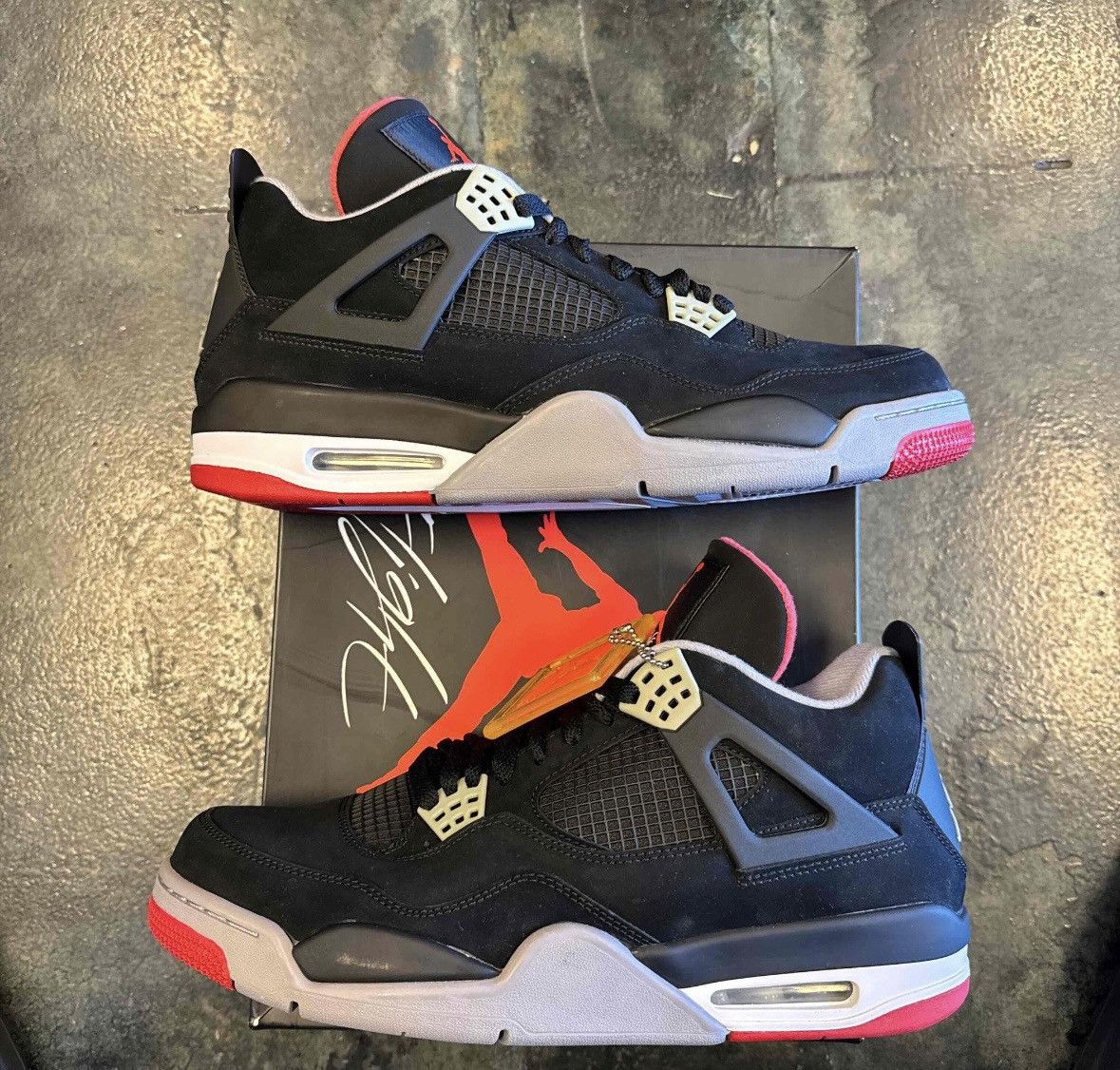 Jordan 4 Bred (2012)