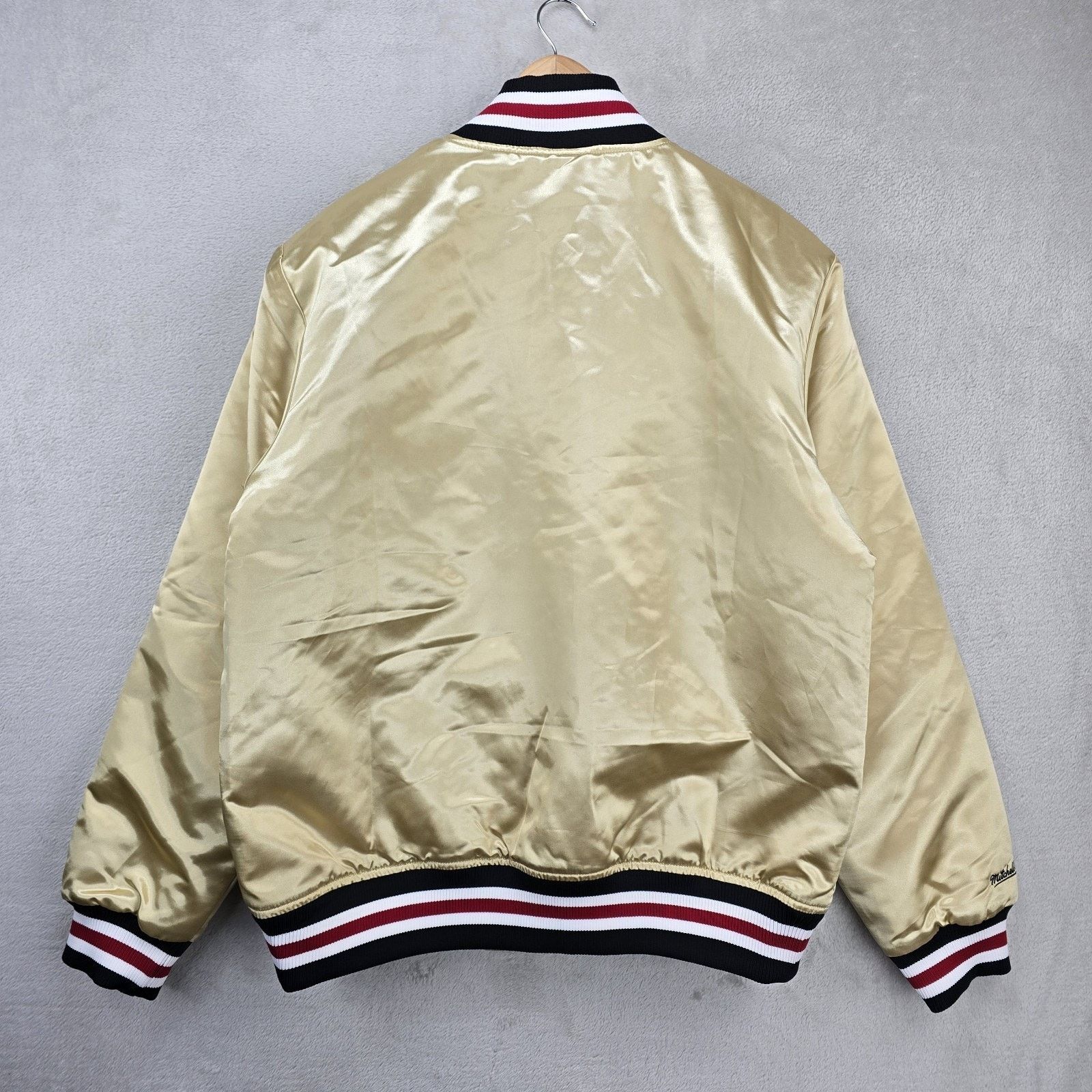 Mitchell & Ness Mitchell & Ness NBA Chicago Bulls 1998 Finals Jacket XL Size US XL / EU 56 / 4 - 13 Thumbnail