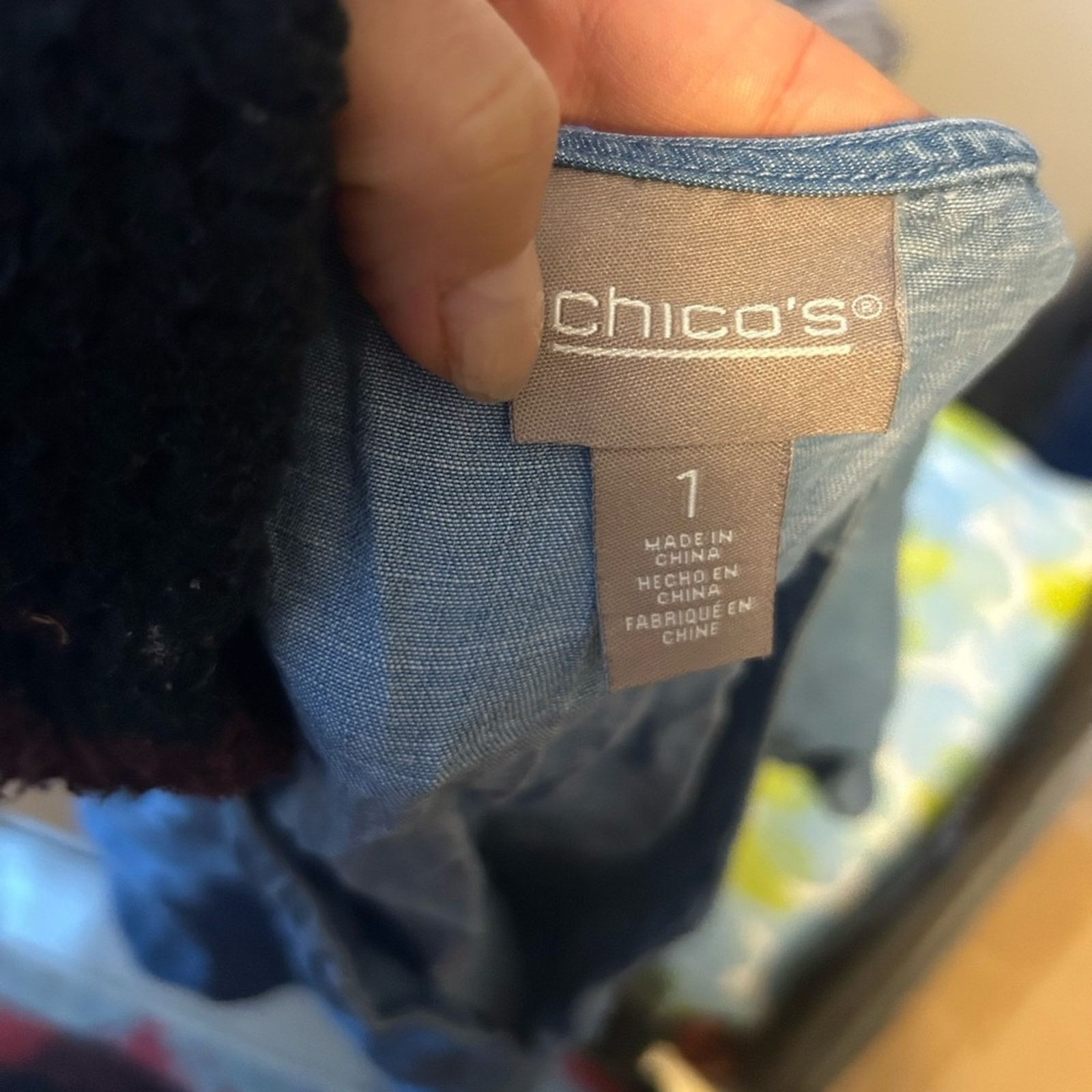 Chicos Chico’s Chambray Popover Blouse Size M / US 6-8 / IT 42-44 - 3 Thumbnail