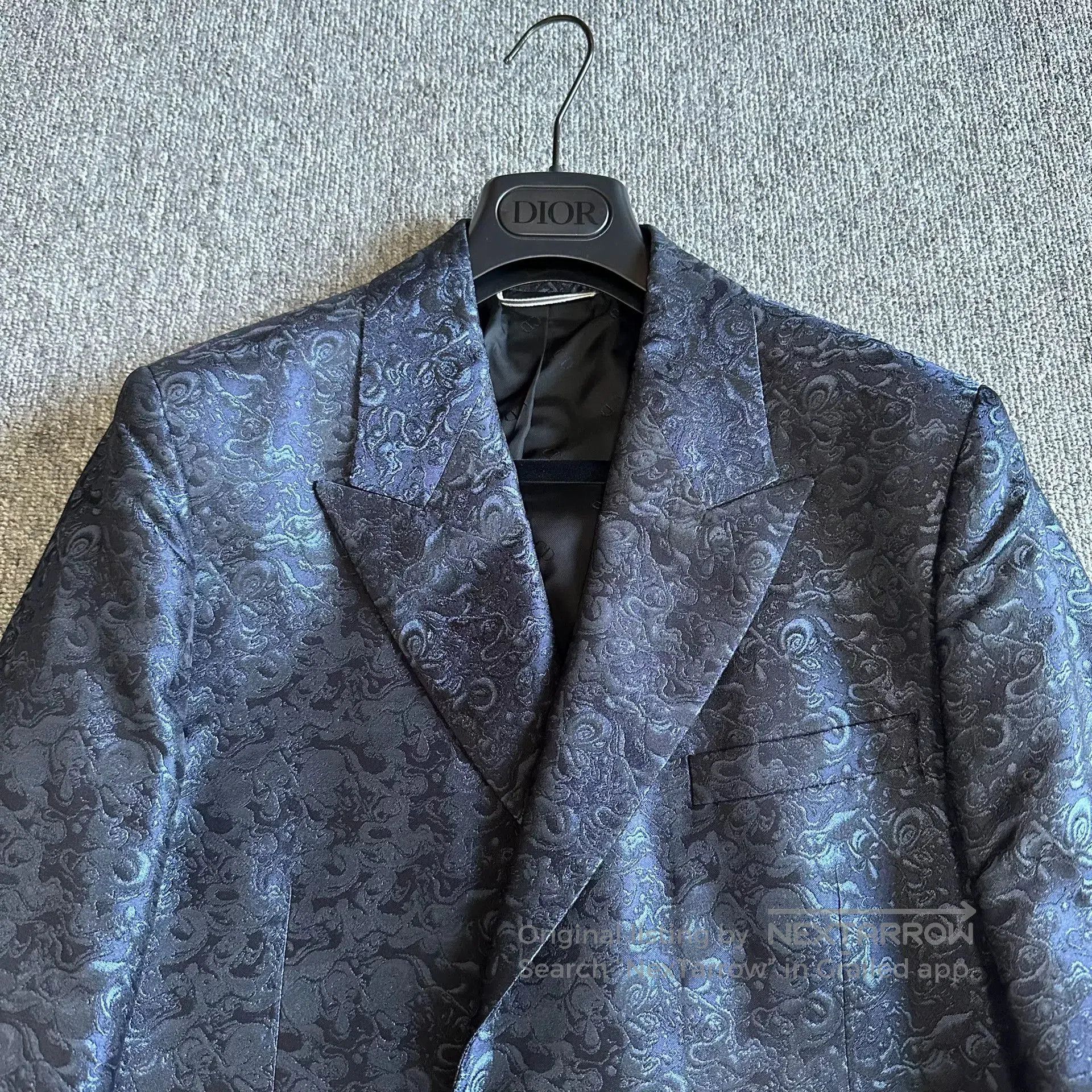 Dior Dior Silk Printed Embossed Suit. Size US M / EU 48-50 / 2 - 4 Thumbnail