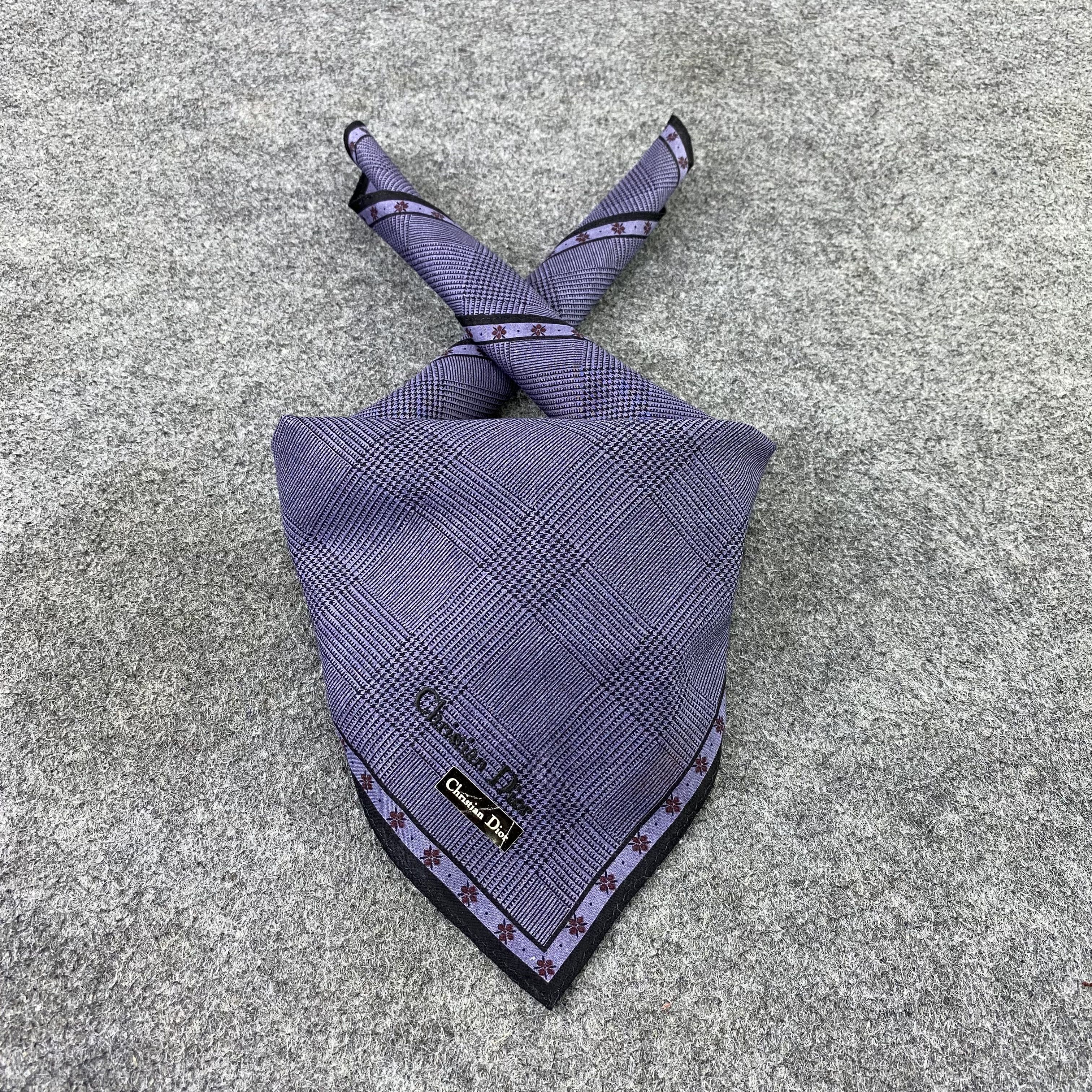 Designer Christian Dior Handkerchief / Bandana / Neckerchief-B1009 Size ONE SIZE - 2 Thumbnail