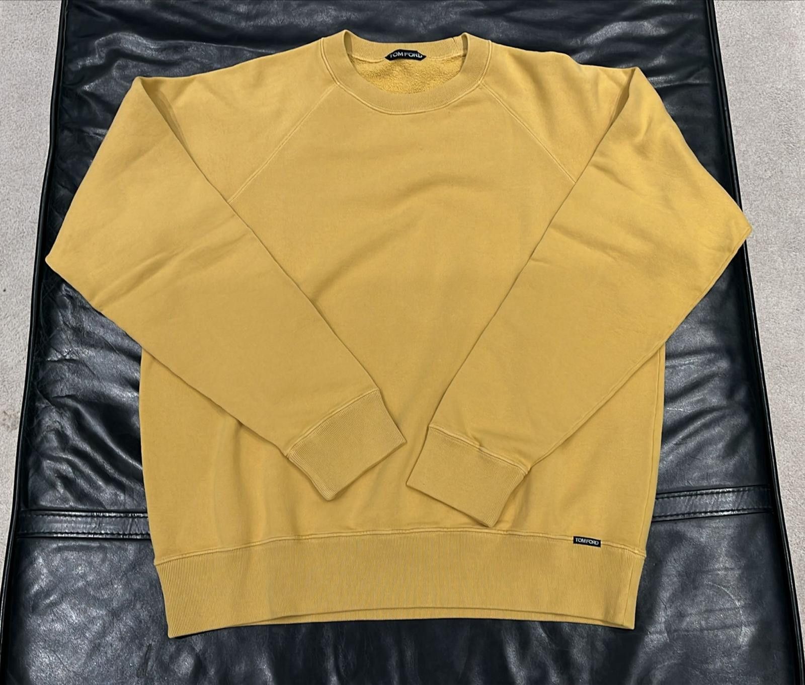 Tom Ford o1loc1c0825 TFK132 Crewneck Sweater in Mustard Size US XL / EU 56 / 4 - 1 Preview