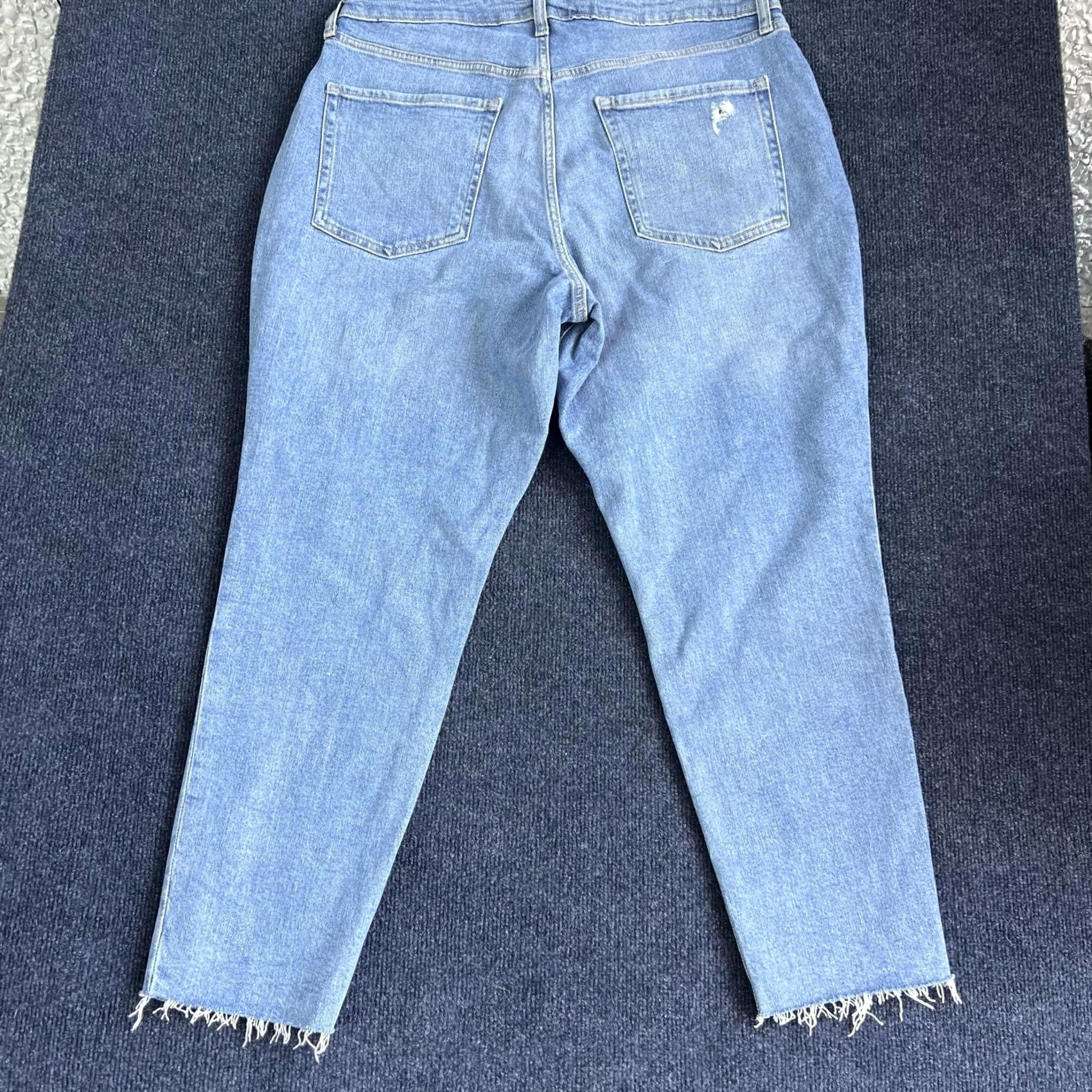 Old Navy Old Navy Curvy OG Straight Jeans Womens 16 Med Wash Blue High Rise Ankle Denim Size 38" / US 16 / IT 52 - 3 Thumbnail