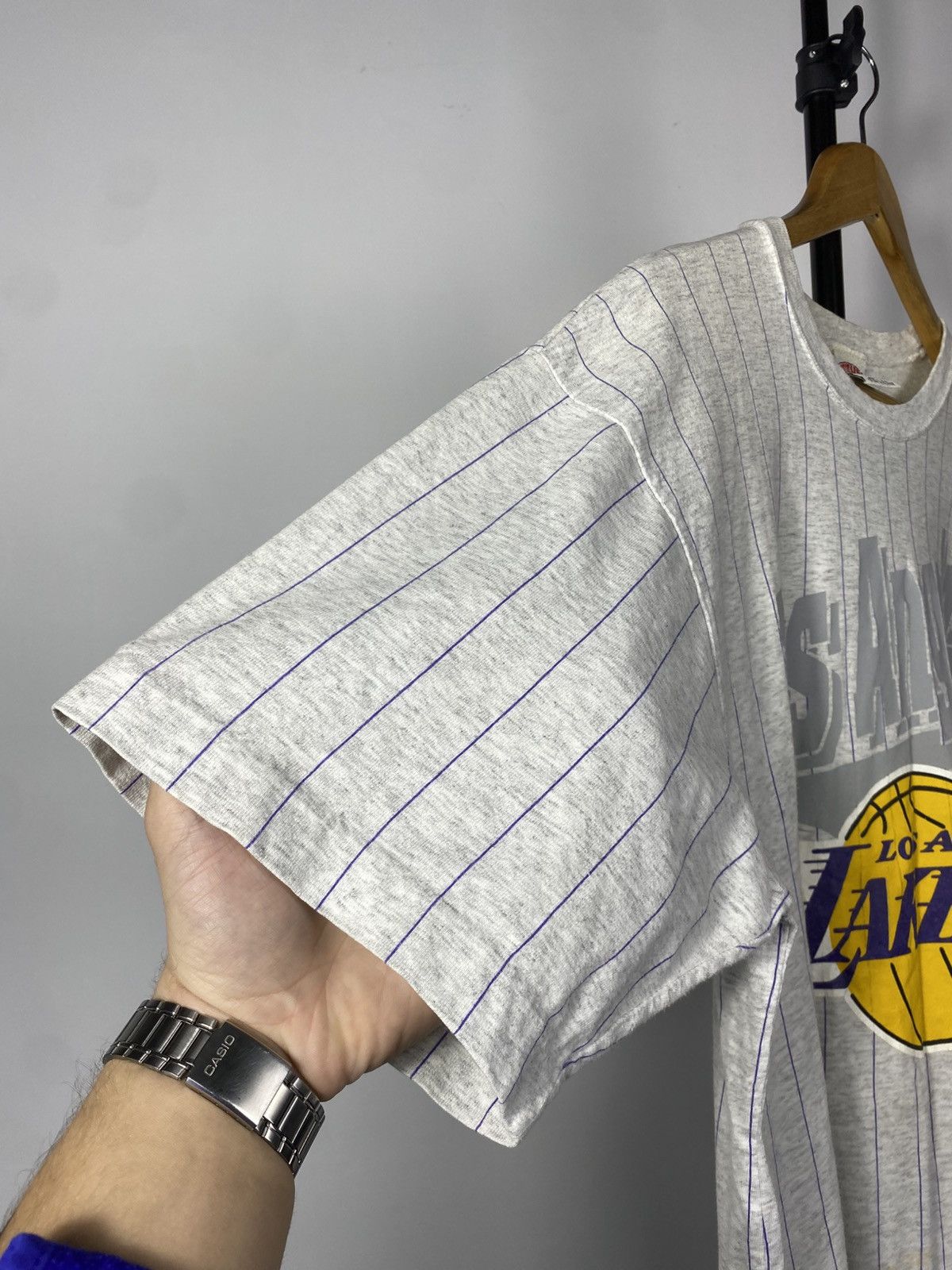 NBA × Vintage Vintage 90s Single Stitch LA Lakers NBA Basketball T-Shirt Size US L / EU 52-54 / 3 - 8 Thumbnail