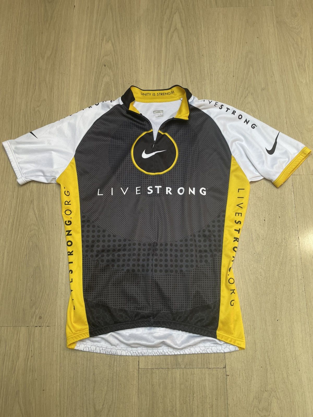 Nike Nike livestrong bike archive made in Italy vintage 90s rare Size US M / EU 48-50 / 2 - 1 Thumbnail