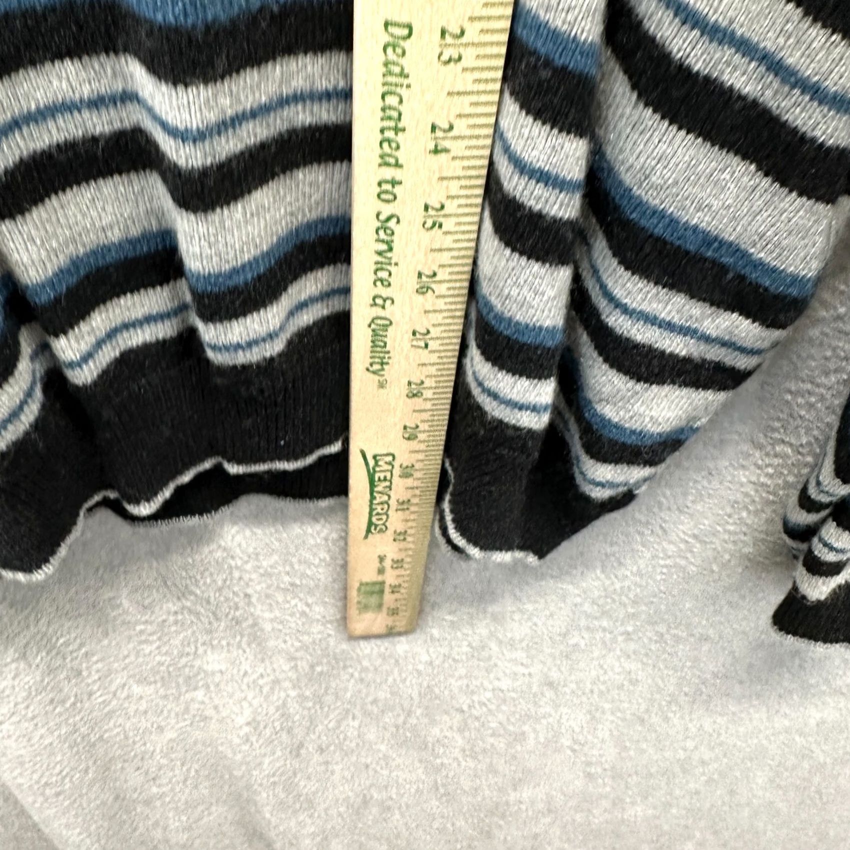 Liz Claiborne Claiborne Sweater Mens 2XL Gray Striped Silk Wool V-Neck 90s Knit Pullover Vintage​ Size US XXL / EU 58 / 5 - 7 Thumbnail