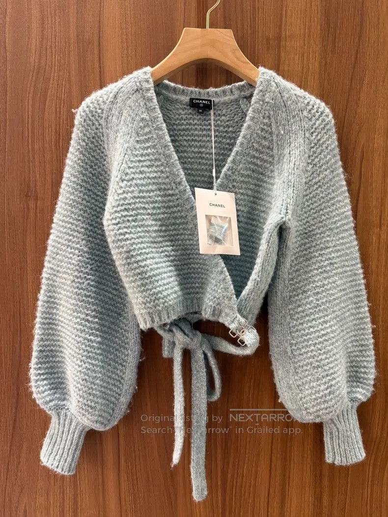 Chanel Chanel 21K light blue tie-up knitted cardigan coat Size XS / US 0-2 / IT 36-38 - 1 Thumbnail