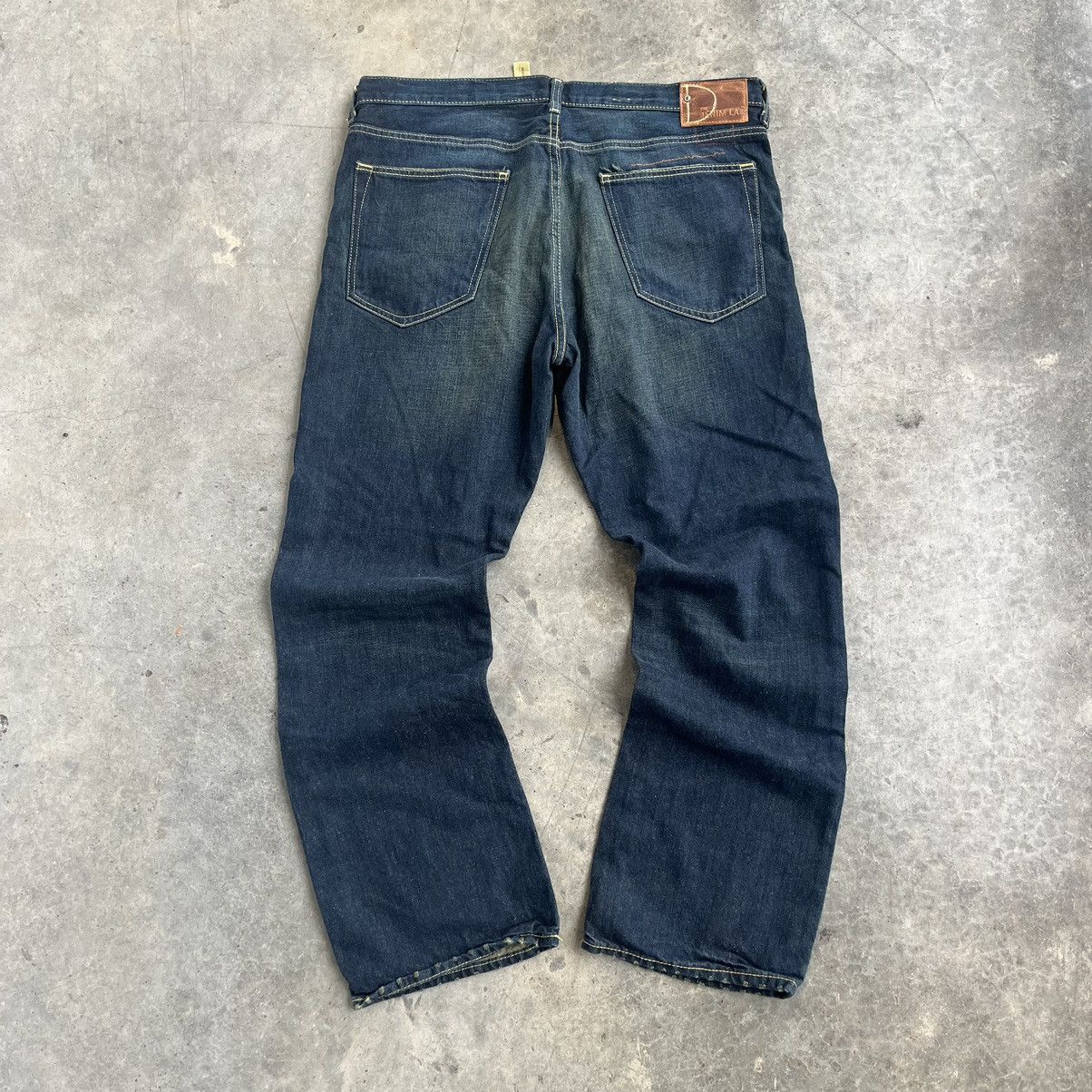 Japanese Brand Y2K Japanese Denim Jeans Jaded Distressed and Faded 40x32 Size US L / EU 52-54 / 3 - 1 Thumbnail