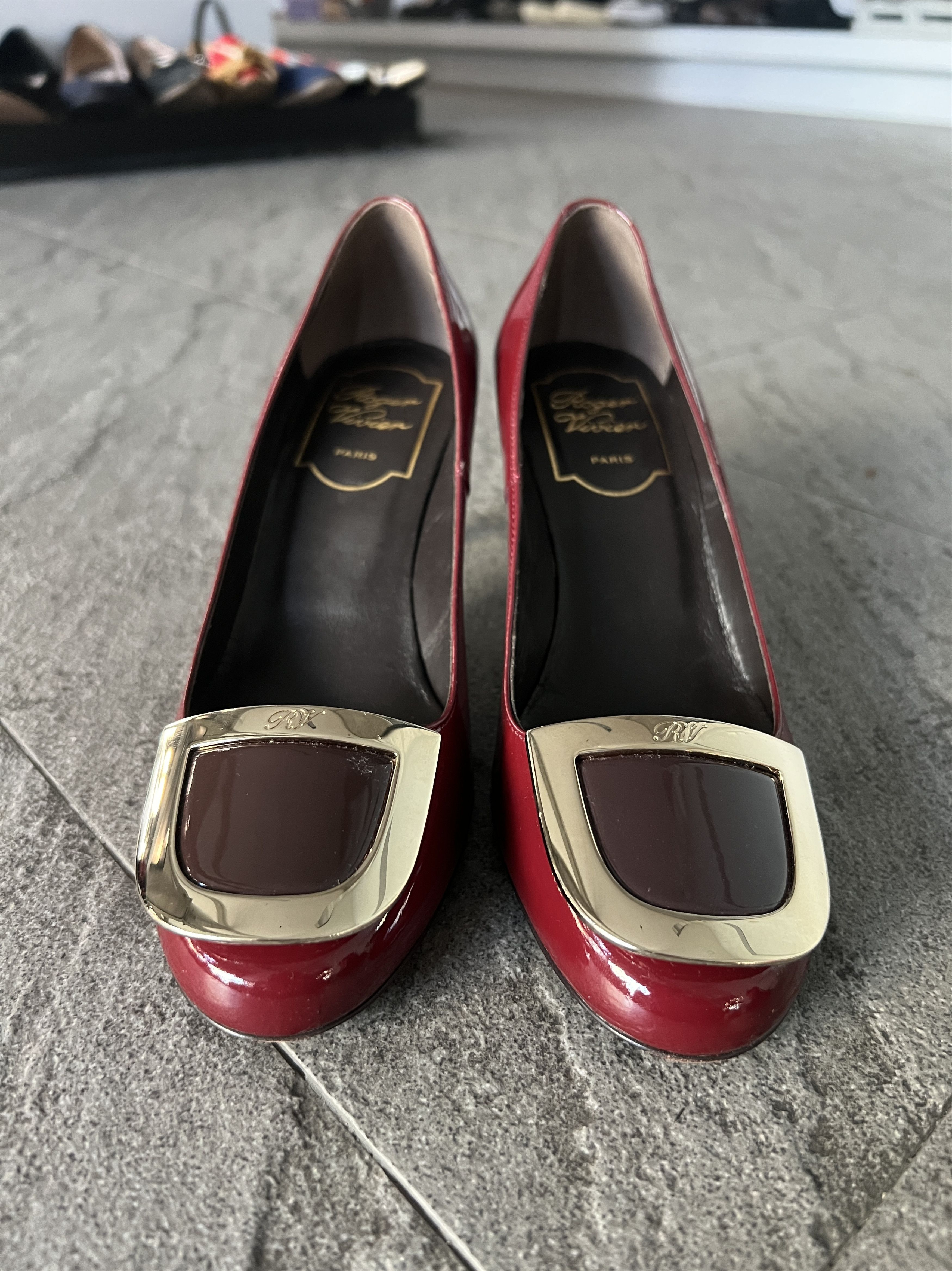 Roger Vivier Roger Vivier Red Patent Belle Vivier Heels 34.5 Size US 4.5 / IT 34.5 - 3 Thumbnail