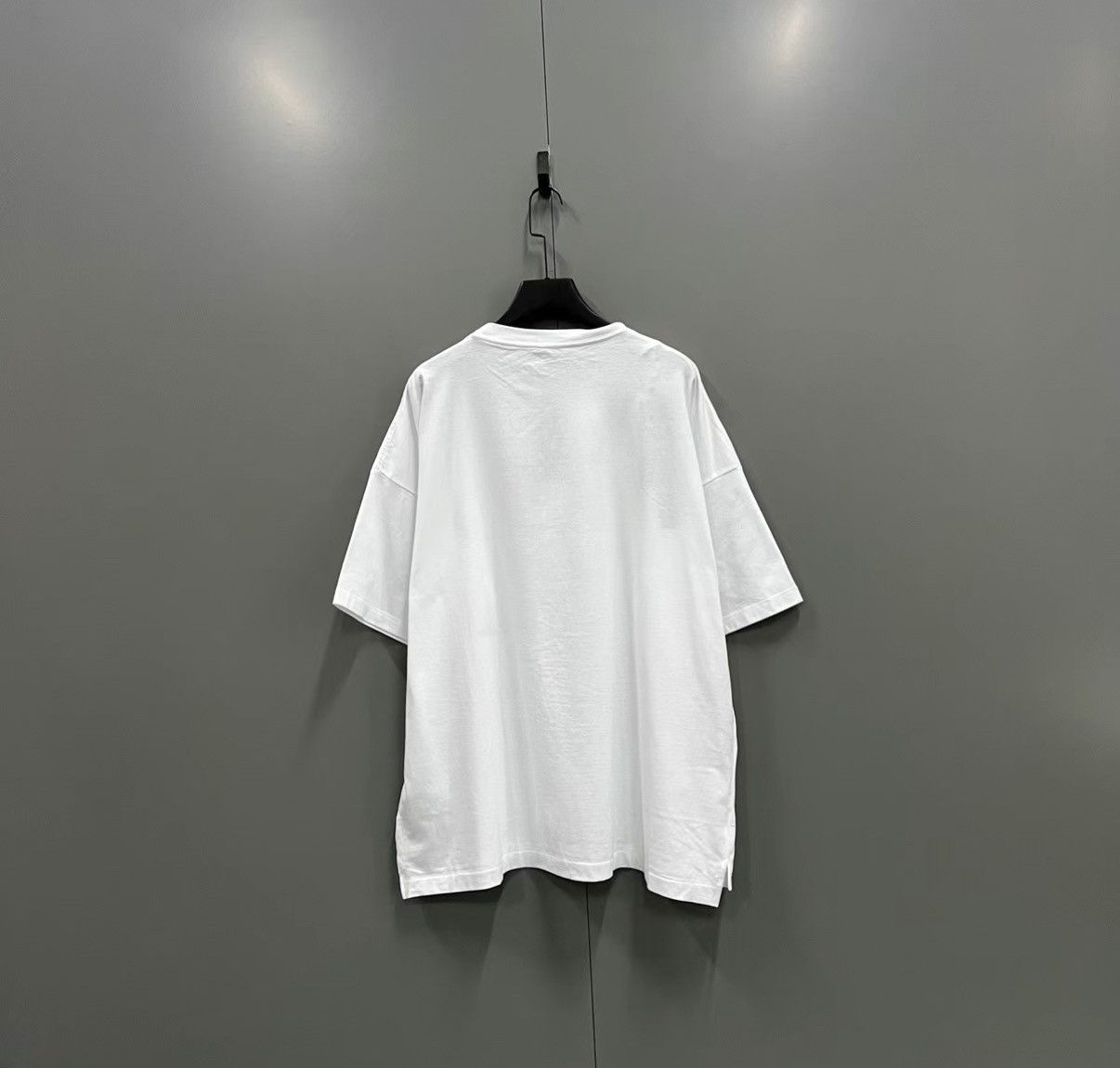 Dior Dior White Minimalist Dog Printed Short-Sleeve T-shirt J41 Size US M / EU 48-50 / 2 - 2 Thumbnail