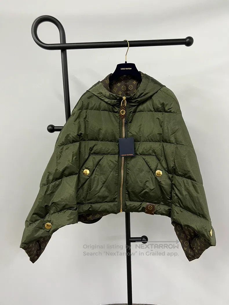 Louis Vuitton Louis Vuitton Down Cape Jacket Size XXS / US 00 / IT 34 - 1 Thumbnail