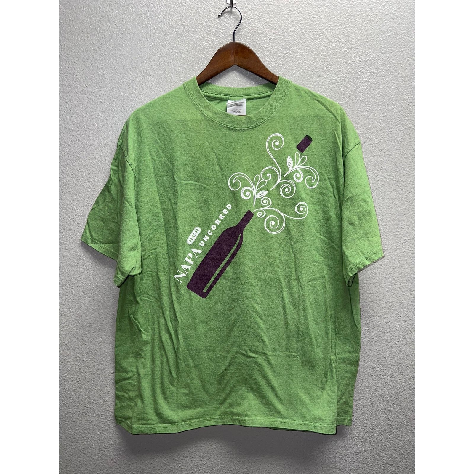 Port & Company Vintage Napa Wine Shirt HEB Grocery Uncorked Alcohol Tee XL Size US XL / EU 56 / 4 - 1 Thumbnail