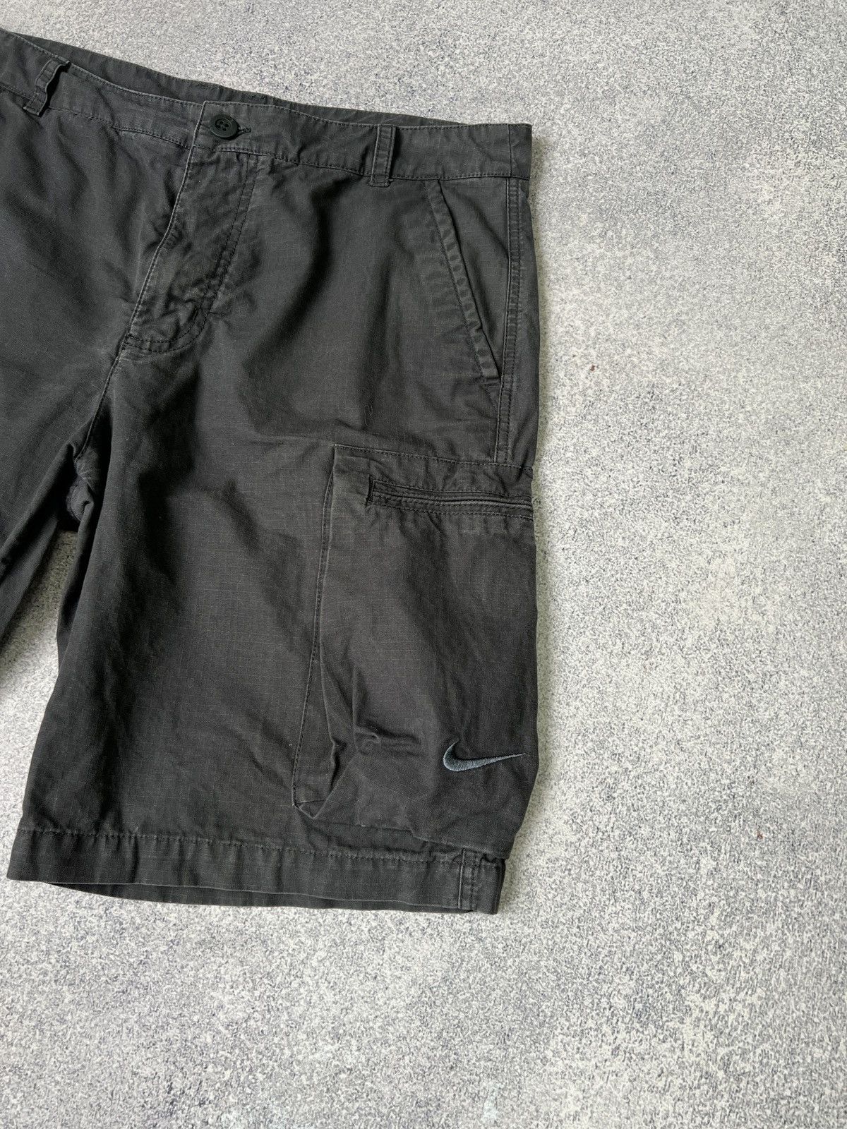 Nike × Vintage Vintage Nike Cargo Y2k Shorts Size US 34 / EU 50 - 6 Thumbnail