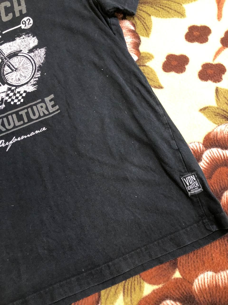 Von Dutch Von Dutch Vintage Style Wash Big Iconic Graphic T-Shirt Size US XL / EU 56 / 4 - 11 Thumbnail