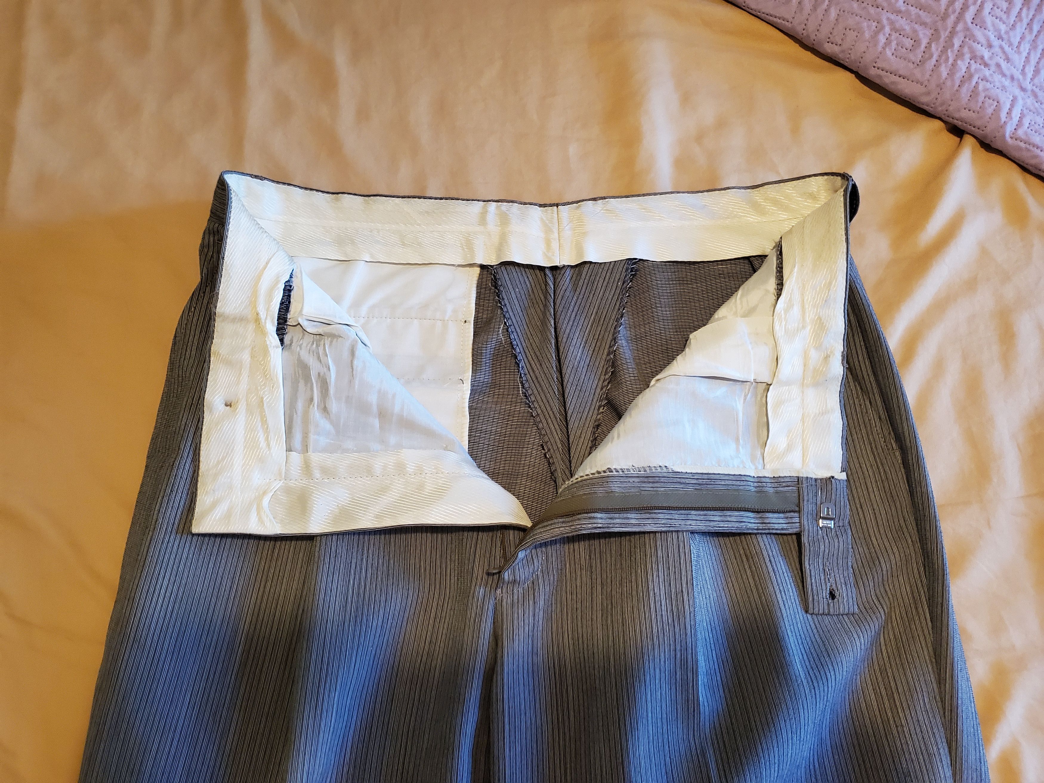 Yves Saint Laurent Vintage Yves Saint Laurent Silver Pinstripe 2-Piece Suit Size 44R - 9 Thumbnail