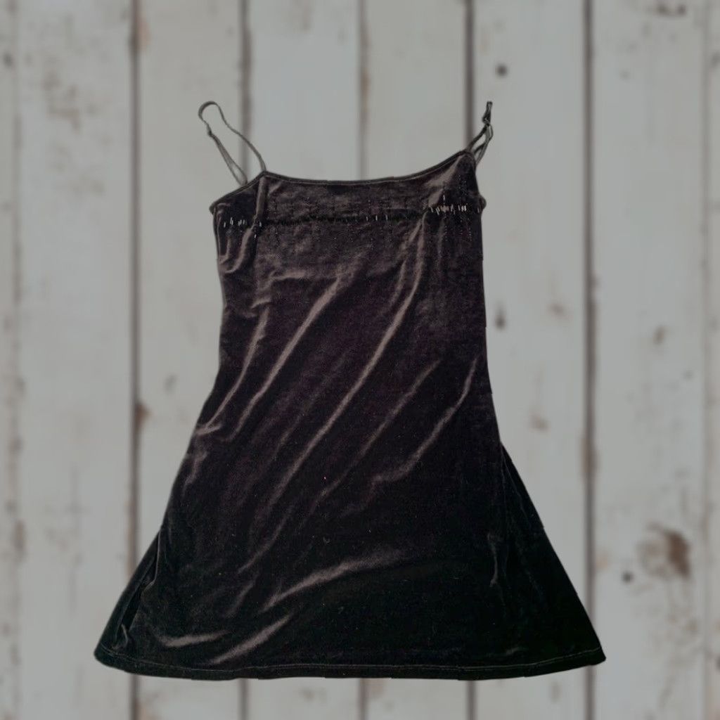 Victoria's Secret Victoria's Secret Elegant Black Velvet Chemise Medium User: Victoria's Secret Elegant Black Velvet Chemise Medium Size M / US 6-8 / IT 42-44 - 1 Thumbnail