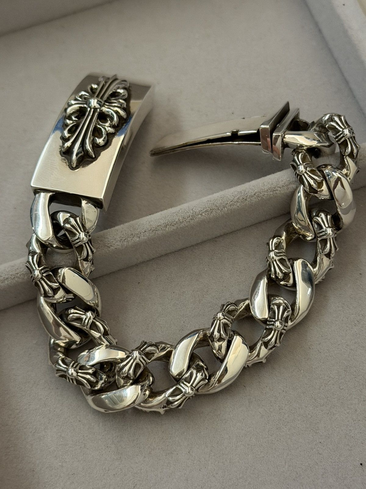 Chrome Hearts Chrome Hearts Floral Cross Fancy Link ID Bracelet Size ONE SIZE - 5 Thumbnail
