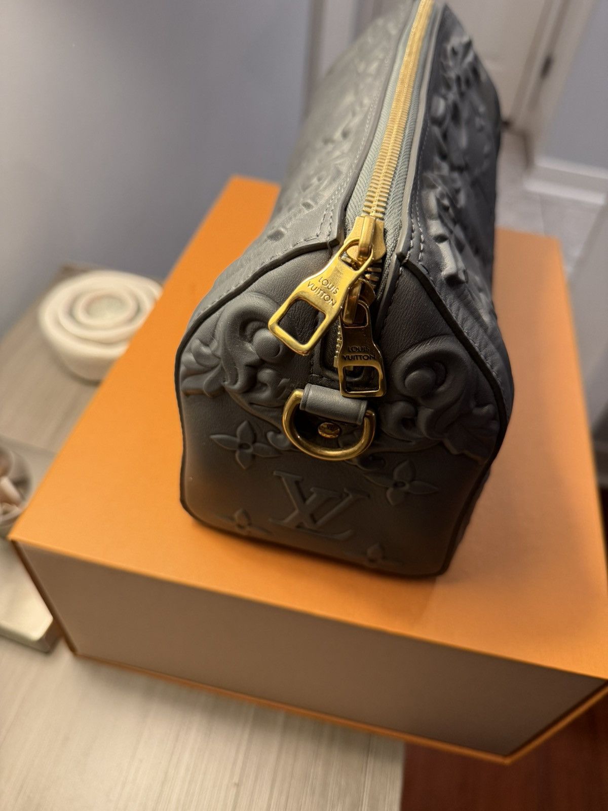Louis Vuitton Louis Vuitton City Keepall Size ONE SIZE - 5 Thumbnail