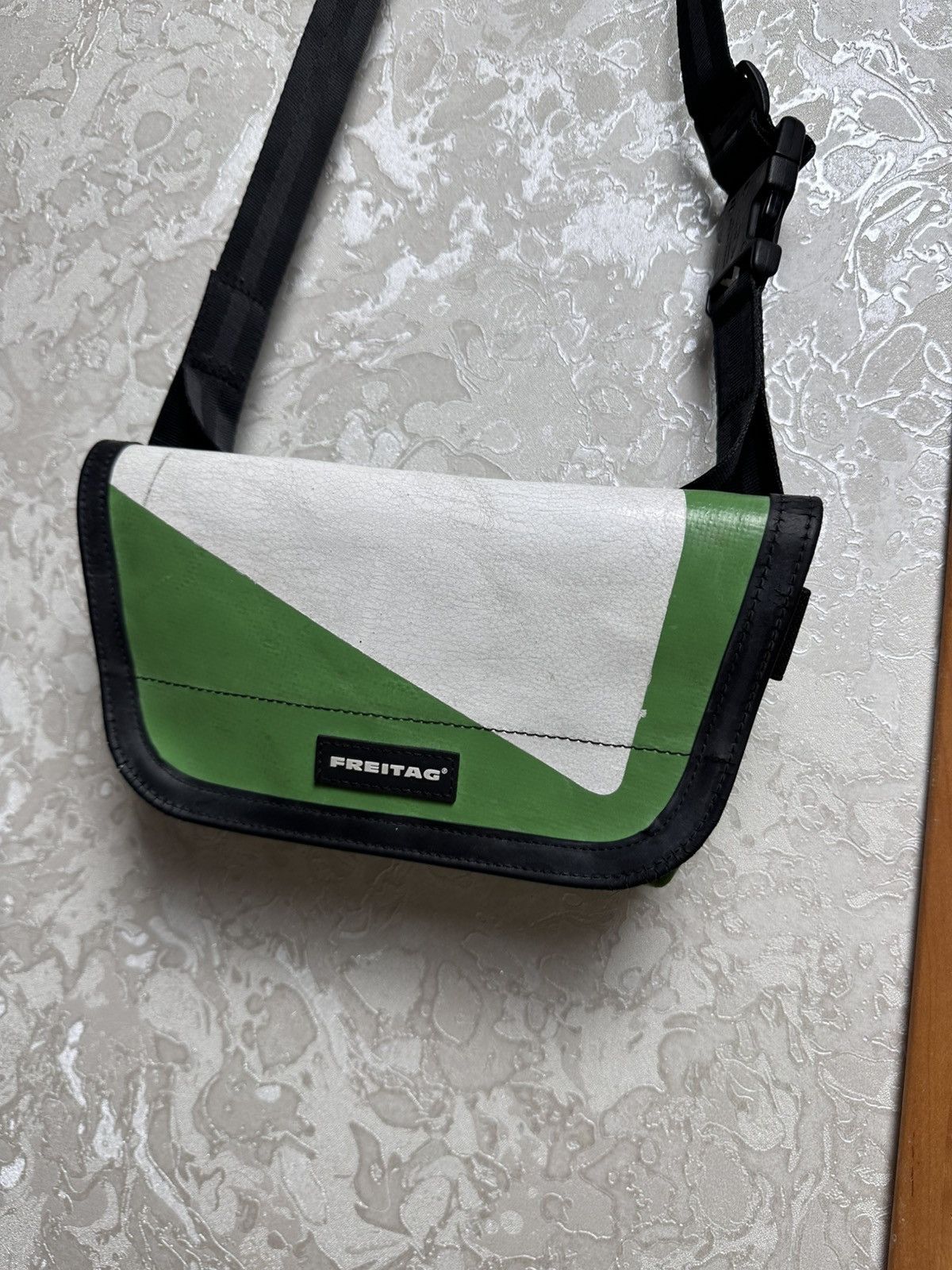 Freitag × Streetwear × Vintage Freitag F40 Jamie – Upcycled Messenger Bag – Unique Design Size ONE SIZE - 3 Thumbnail