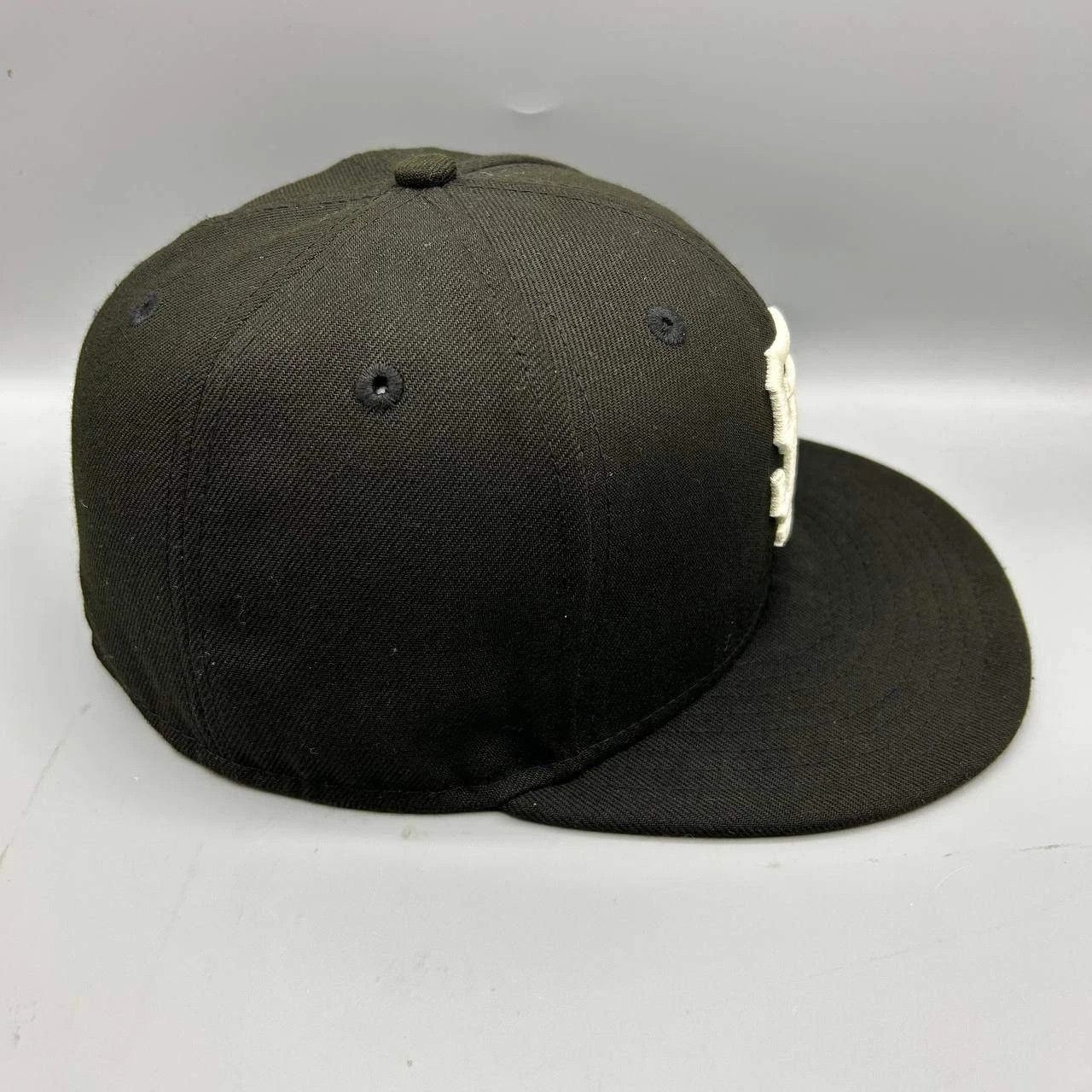 New Era San Francisco Giants Hat Men 7 1/8 Black MLB Fitted Cap Size ONE SIZE - 4 Thumbnail
